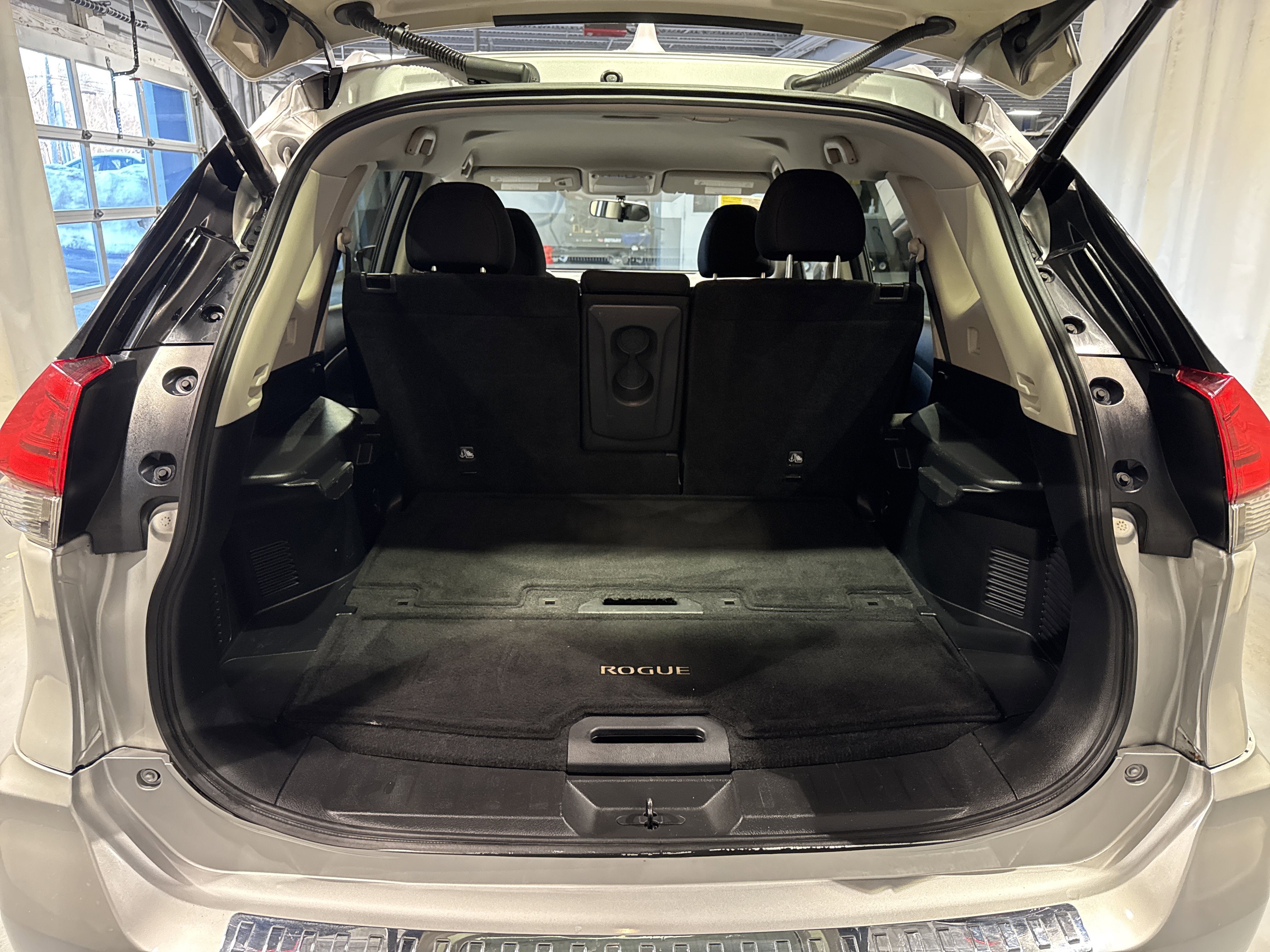 2017 Nissan Rogue SV W/Premium Package