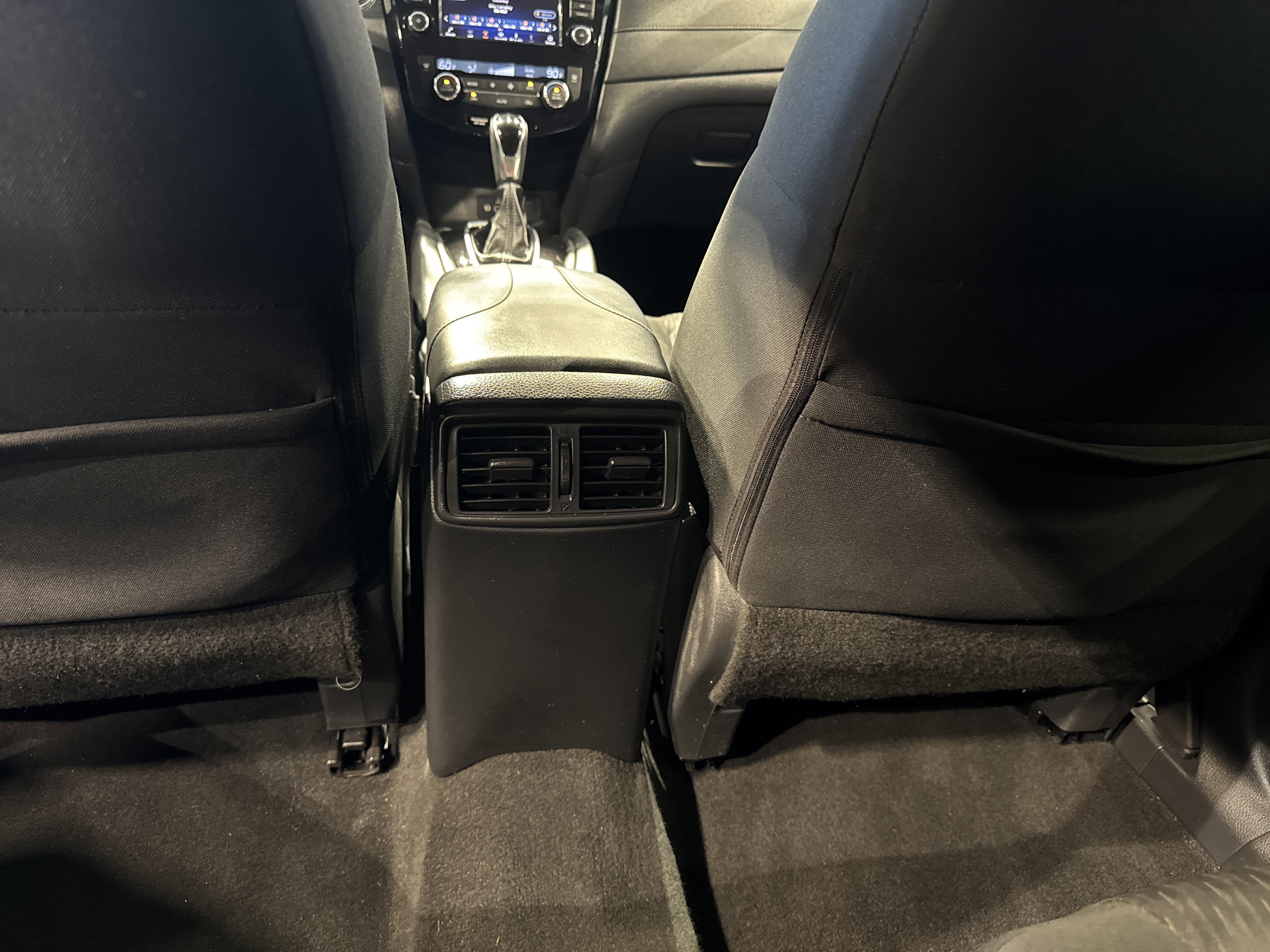 2018 Nissan Rogue Base