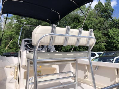2011 GRADY WHITE 18 FISHERMAN Base