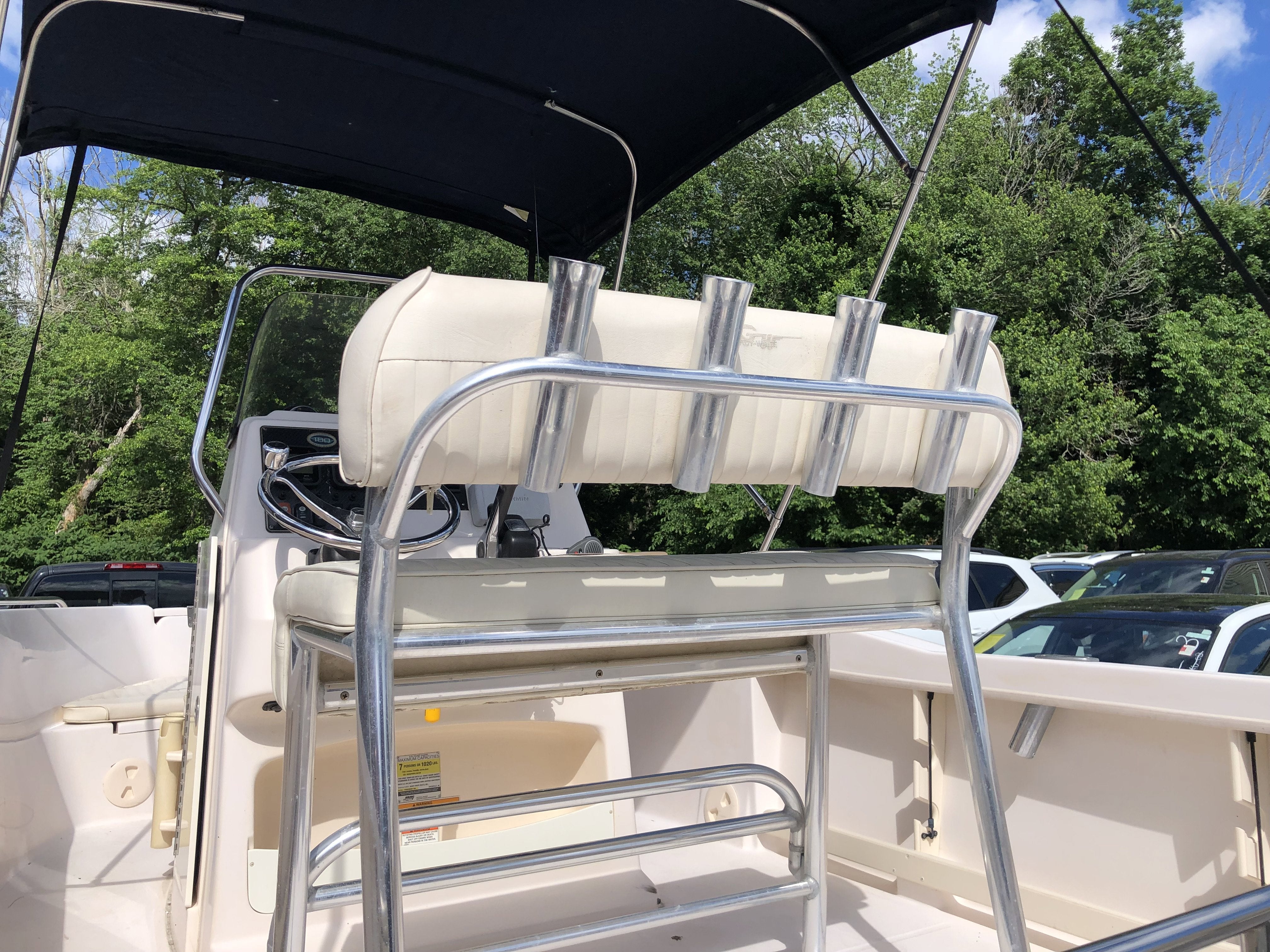 2011 GRADY WHITE 18 FISHERMAN Base