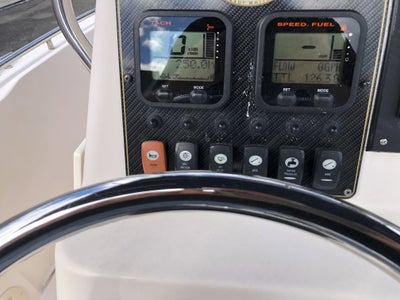 2011 GRADY WHITE 18 FISHERMAN Base