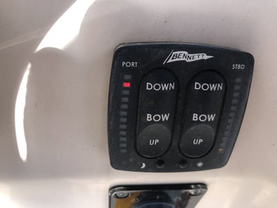 2011 GRADY WHITE 18 FISHERMAN Base