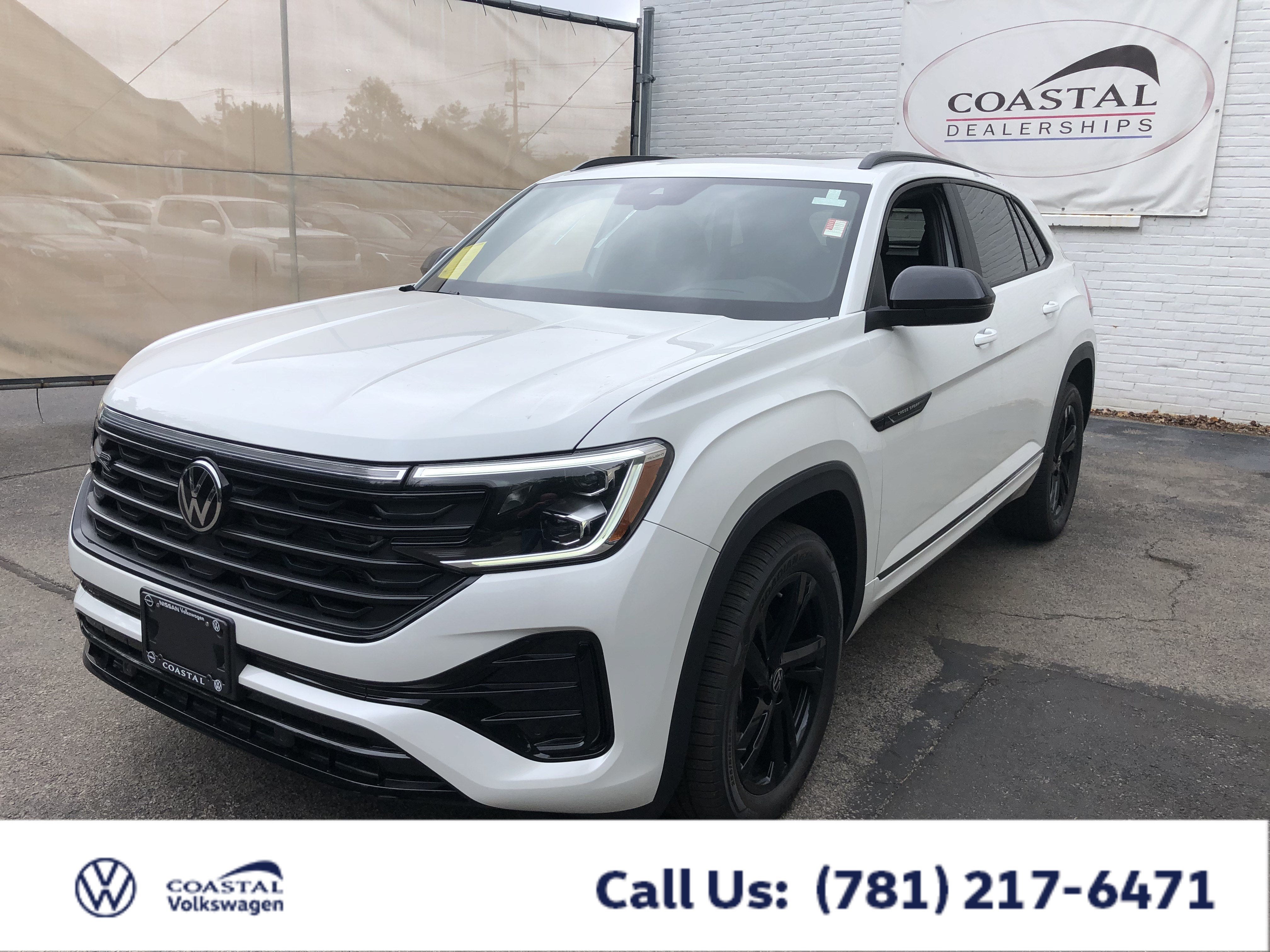 2026 Volkswagen Atlas Cross Sport 2.0T SEL R-Line Black