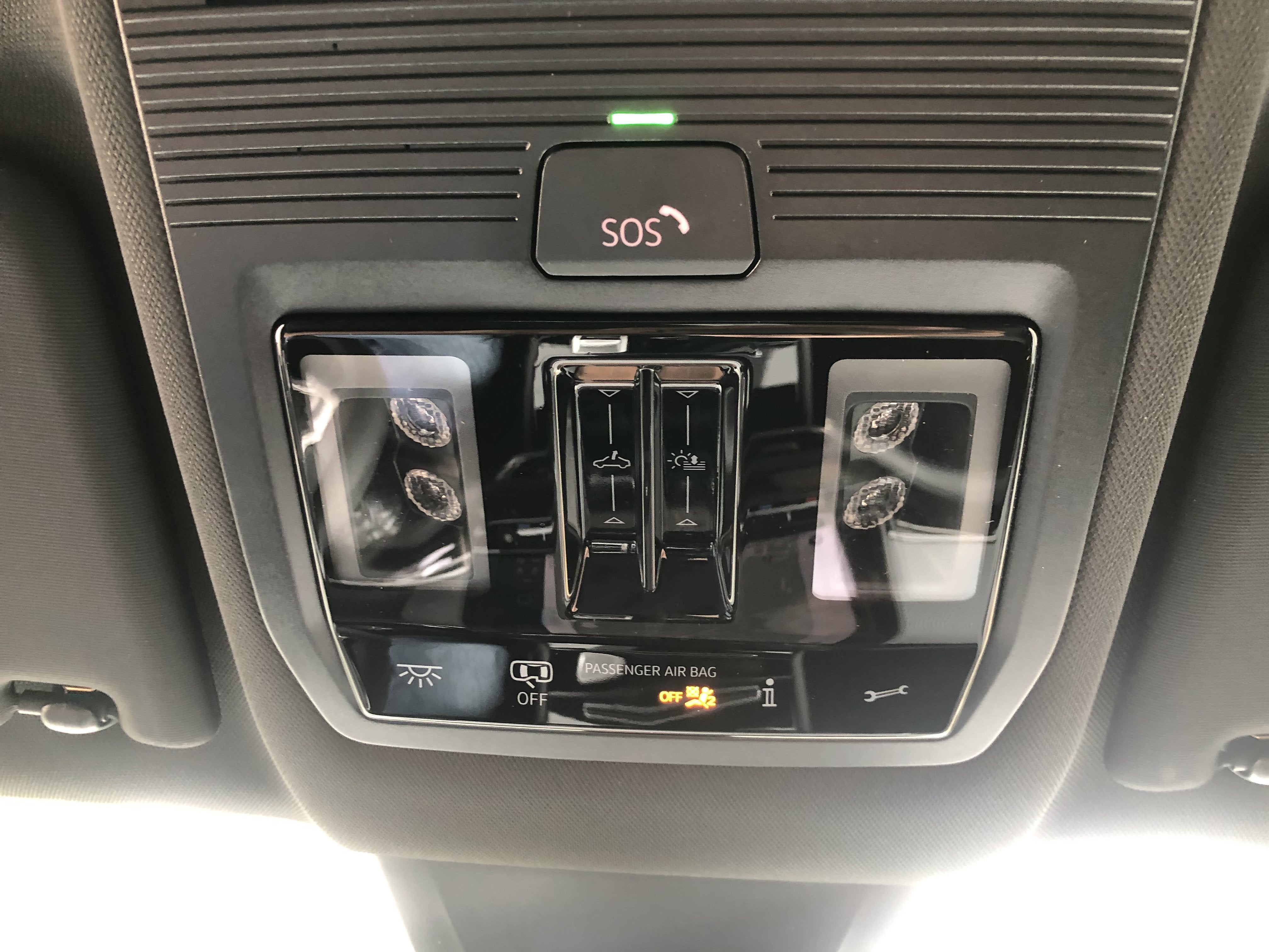 2026 Volkswagen Atlas Cross Sport 2.0T SEL R-Line Black