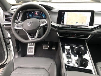 2026 Volkswagen Atlas Cross Sport 2.0T SEL R-Line Black