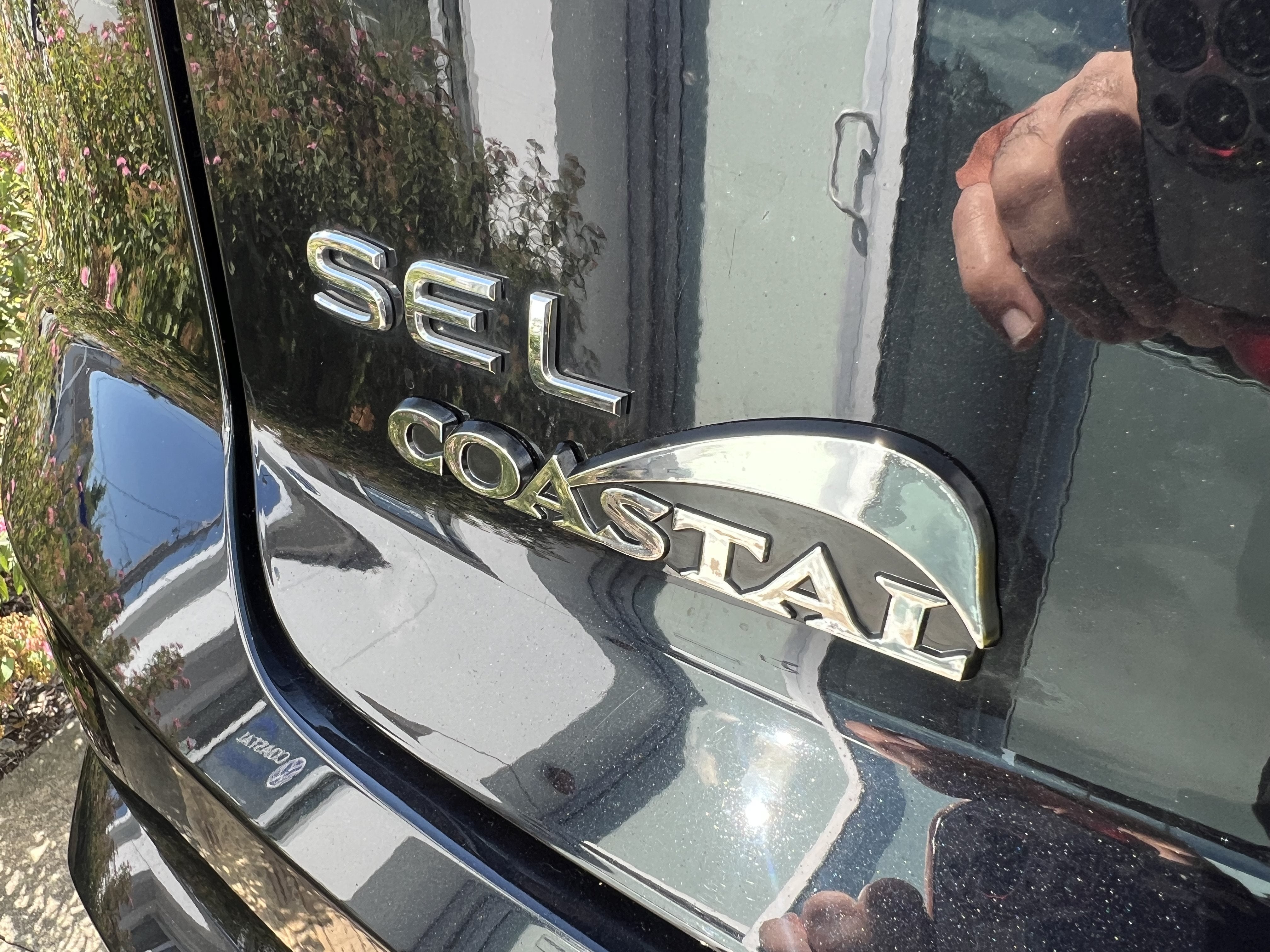 2024 Volkswagen Atlas Cross Sport 2.0T SEL R-Line