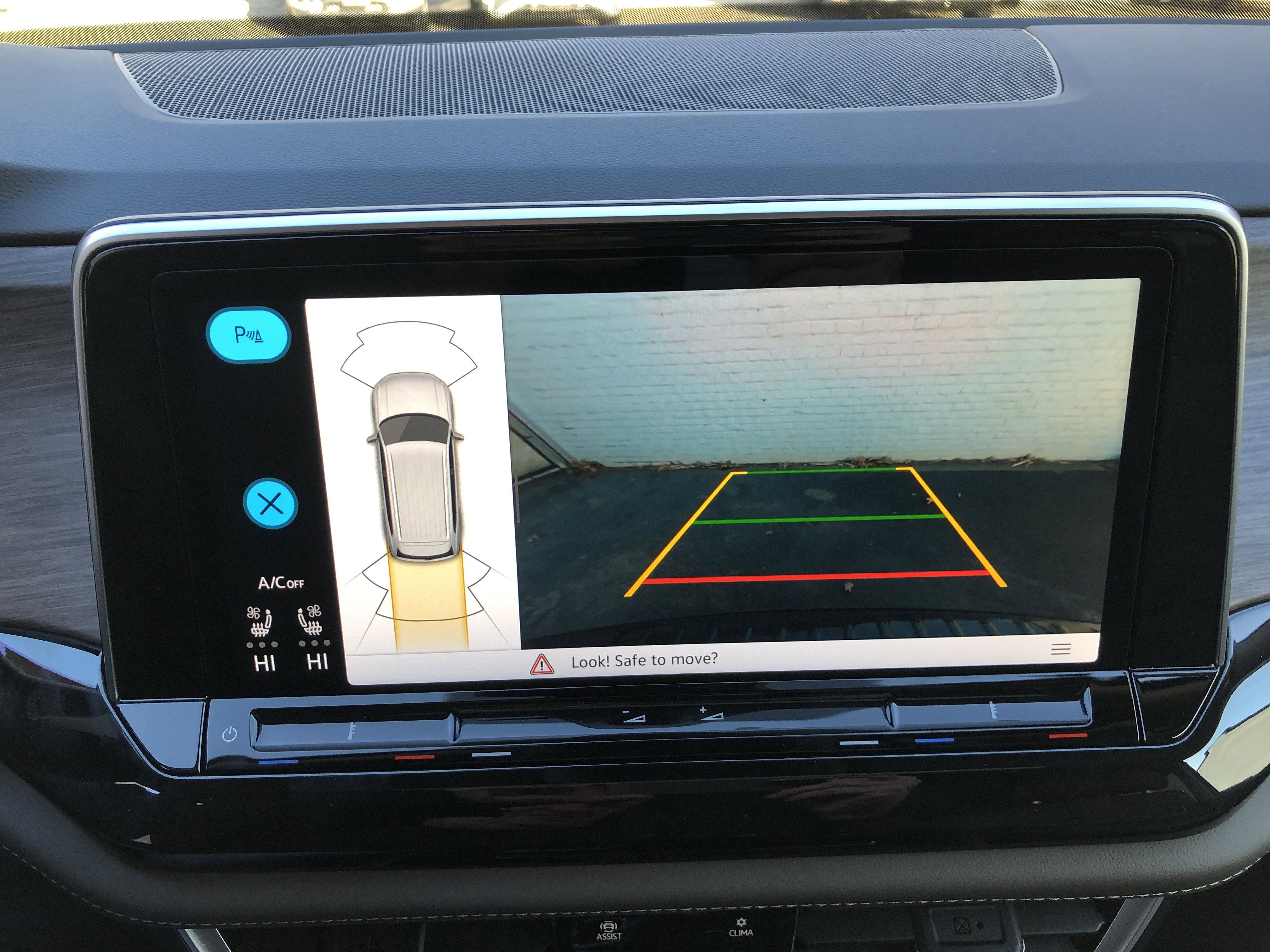 2026 Volkswagen Atlas 2.0T SEL w/captains chairs