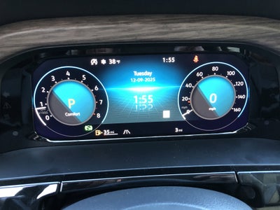 2026 Volkswagen Atlas 2.0T SEL w/captains chairs