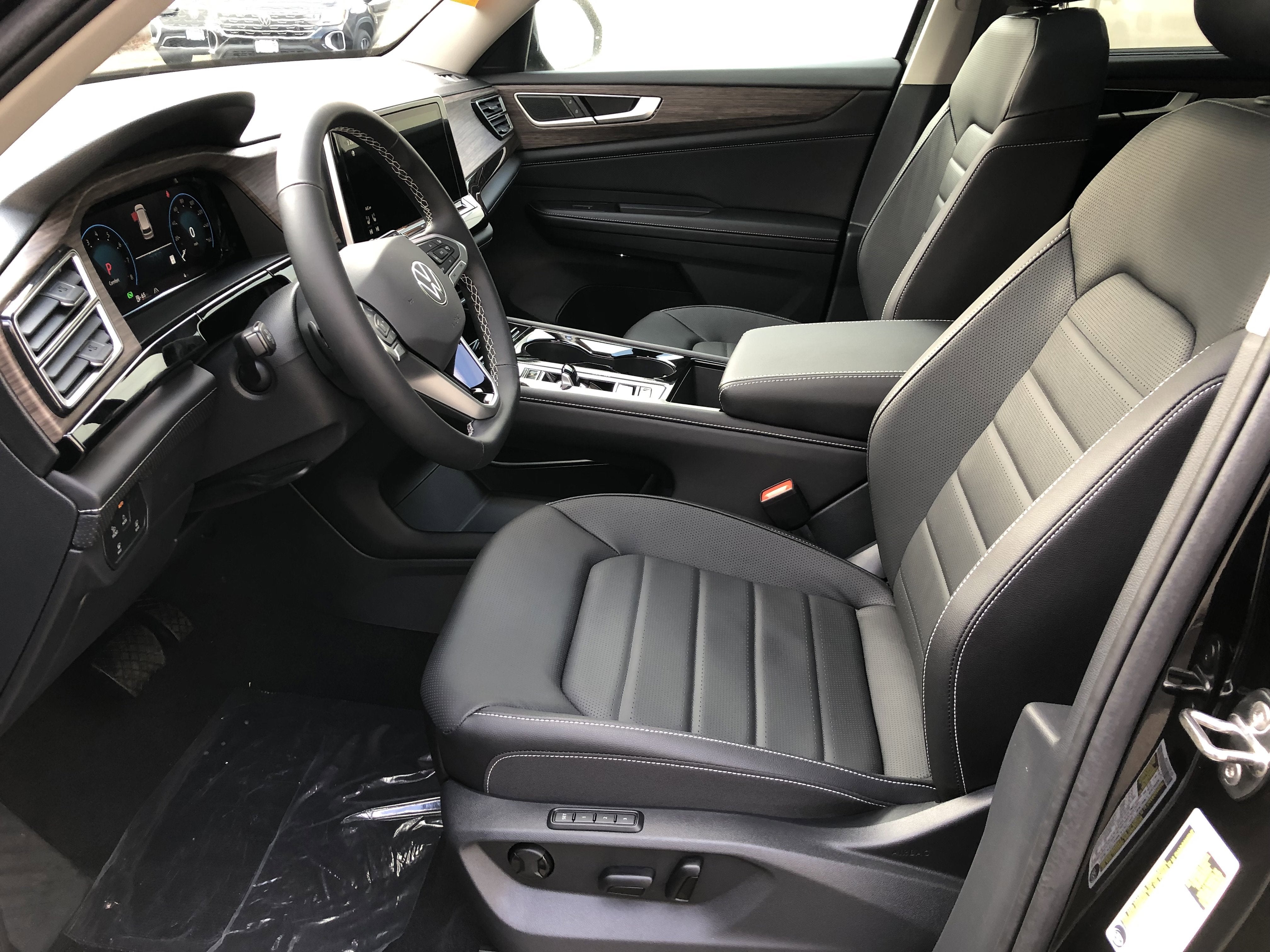 2026 Volkswagen Atlas 2.0T SEL