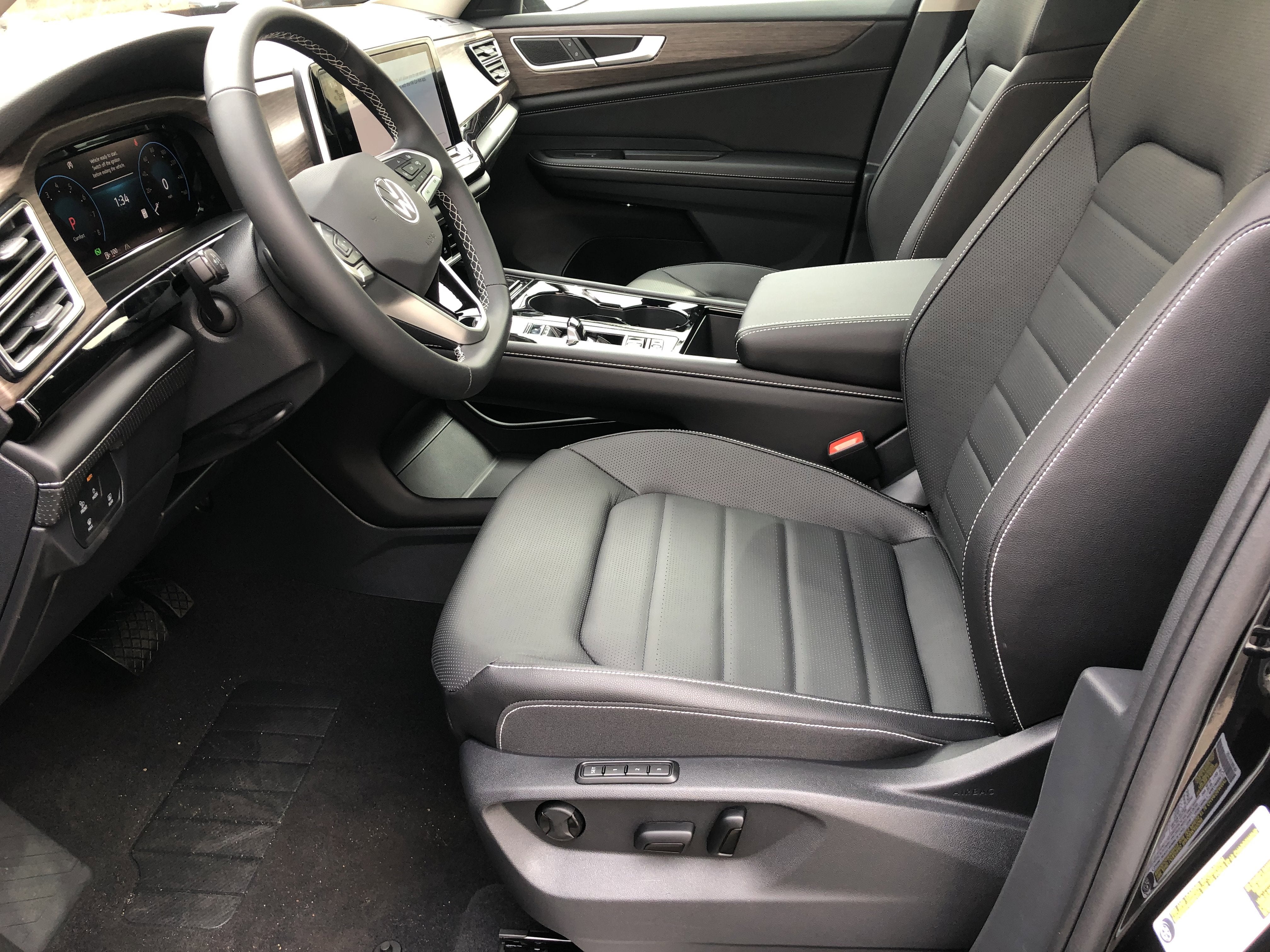 2026 Volkswagen Atlas 2.0T SEL