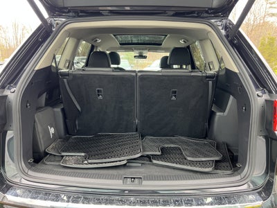 2023 Volkswagen Atlas 3.6L V6 SEL w/captains chairs