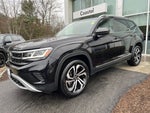 2023 Volkswagen Atlas 3.6L V6 SEL w/captains chairs