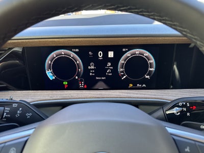 2027 Volkswagen Atlas SEL R-Line w/captains chairs