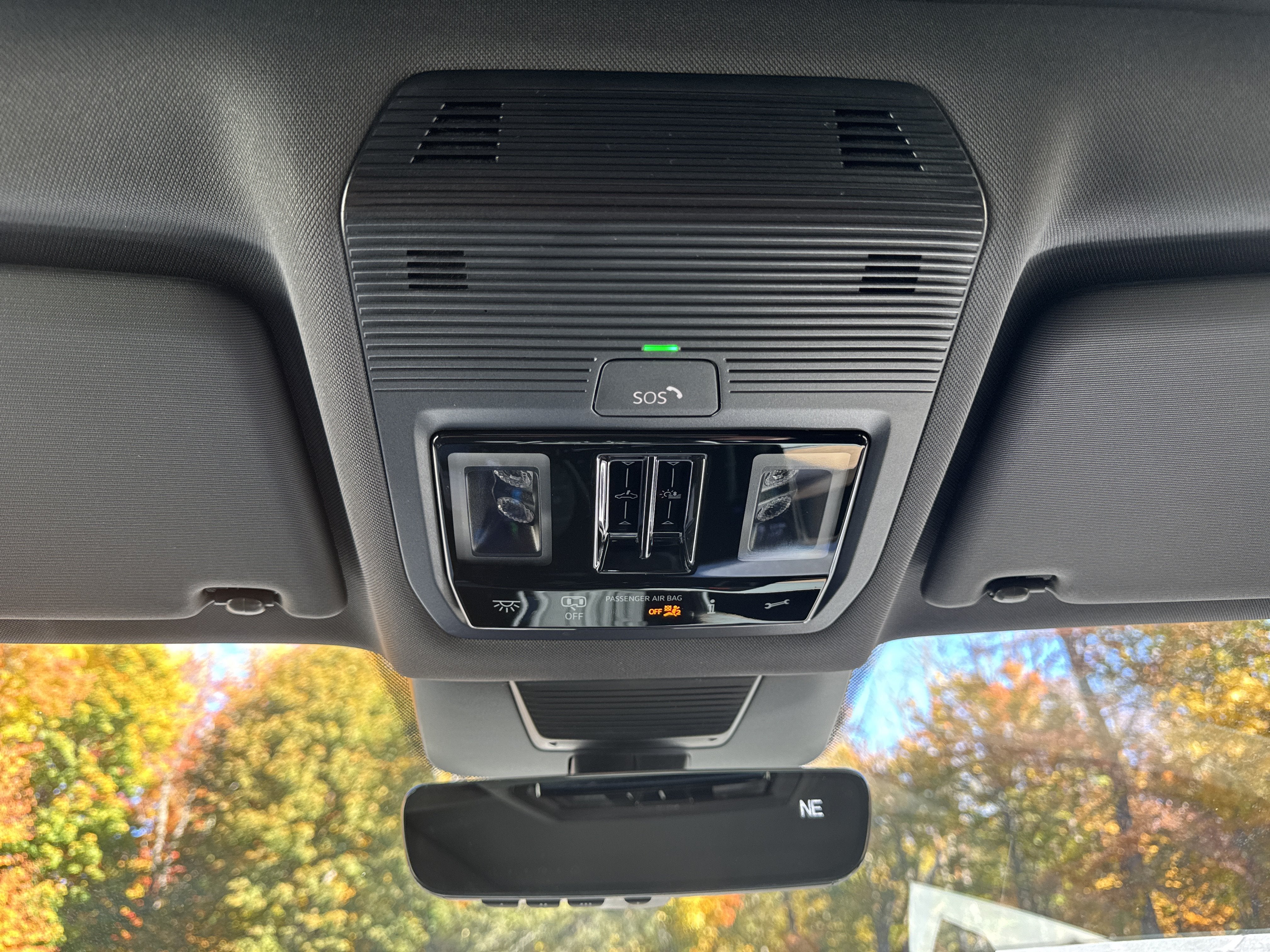 2027 Volkswagen Atlas SEL R-Line w/captains chairs