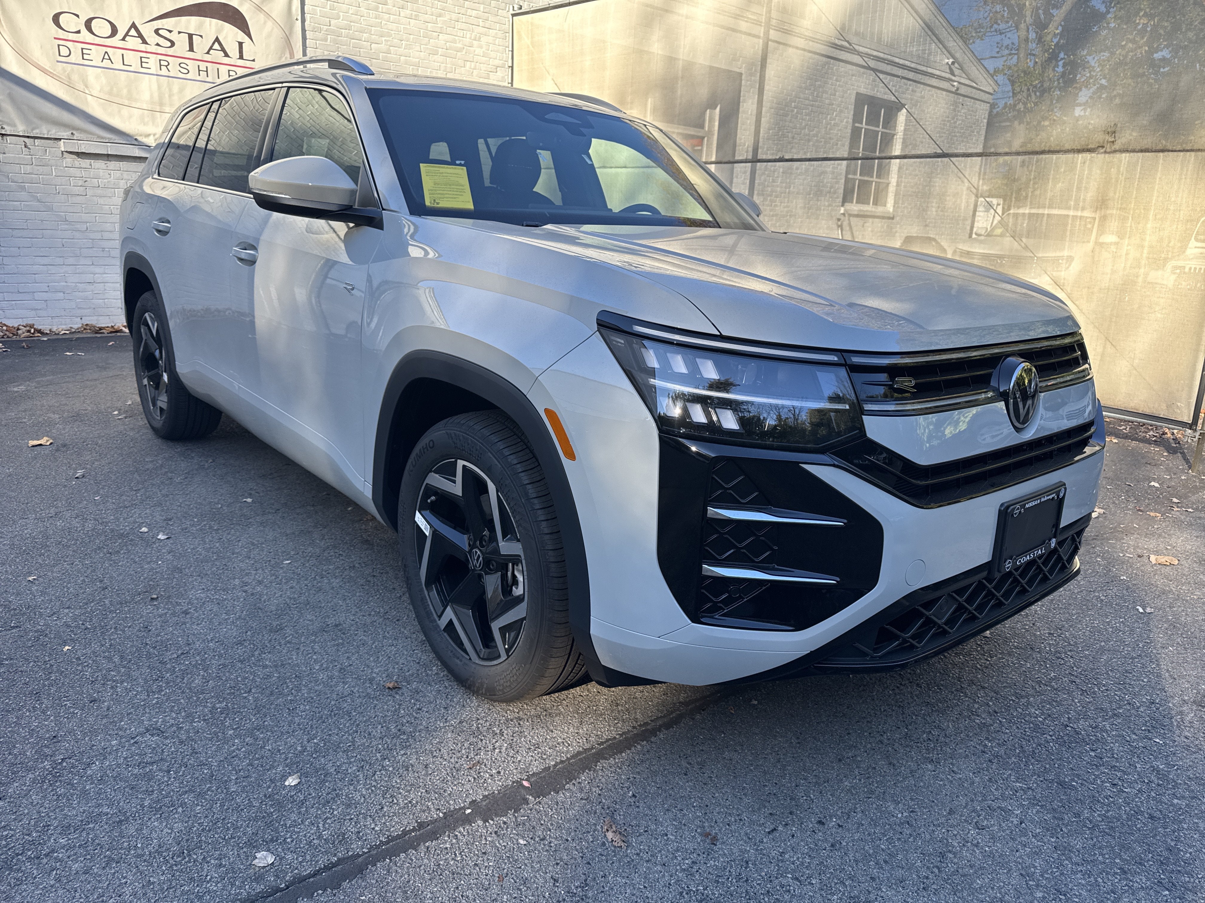 2027 Volkswagen Atlas SEL R-Line
