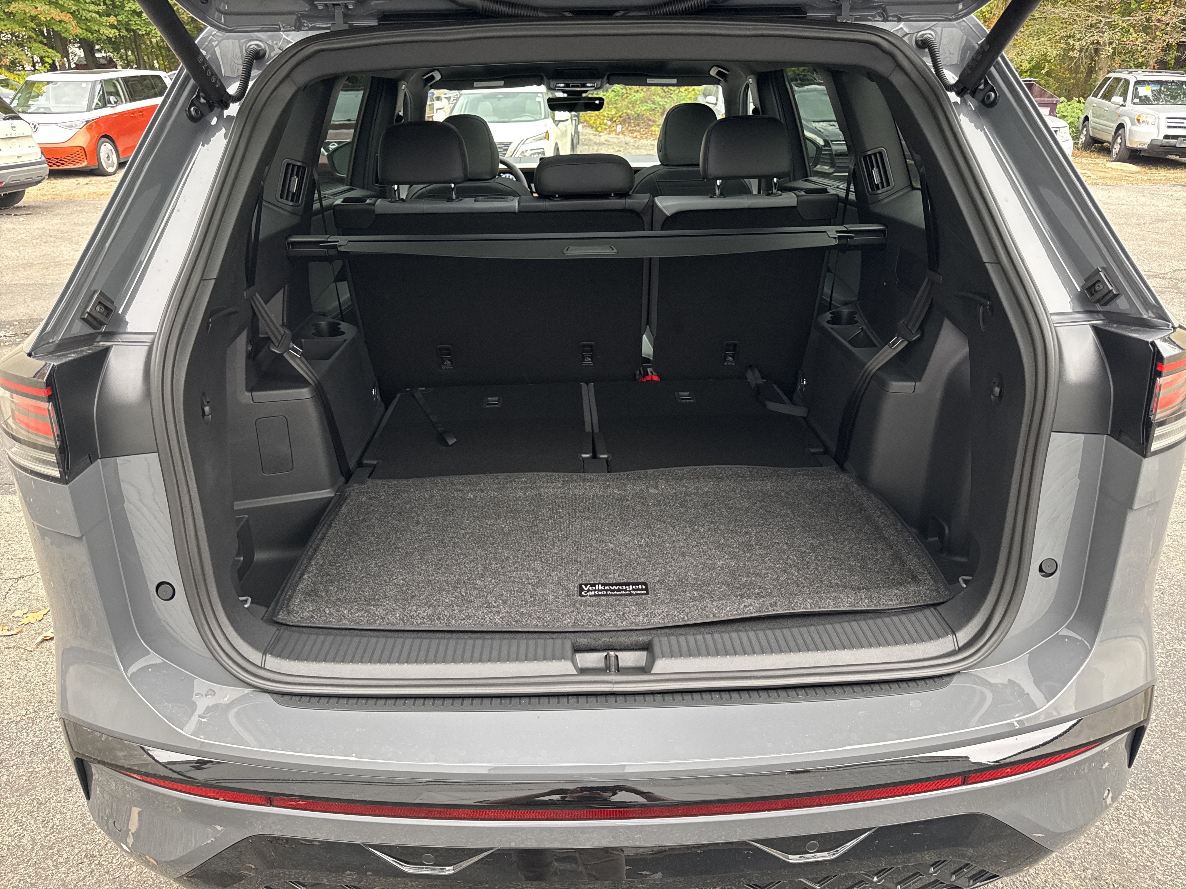 2027 Volkswagen Atlas SEL R-Line