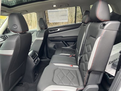 2026 Volkswagen Atlas 2.0T Peak Edition w/adventure package