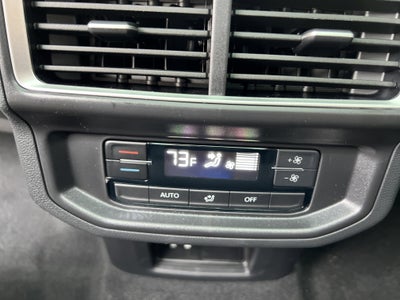 2026 Volkswagen Atlas 2.0T Peak Edition w/adventure package