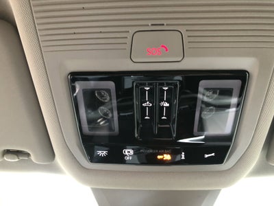 2026 Volkswagen Atlas 2.0T Peak Edition w/captains chairs