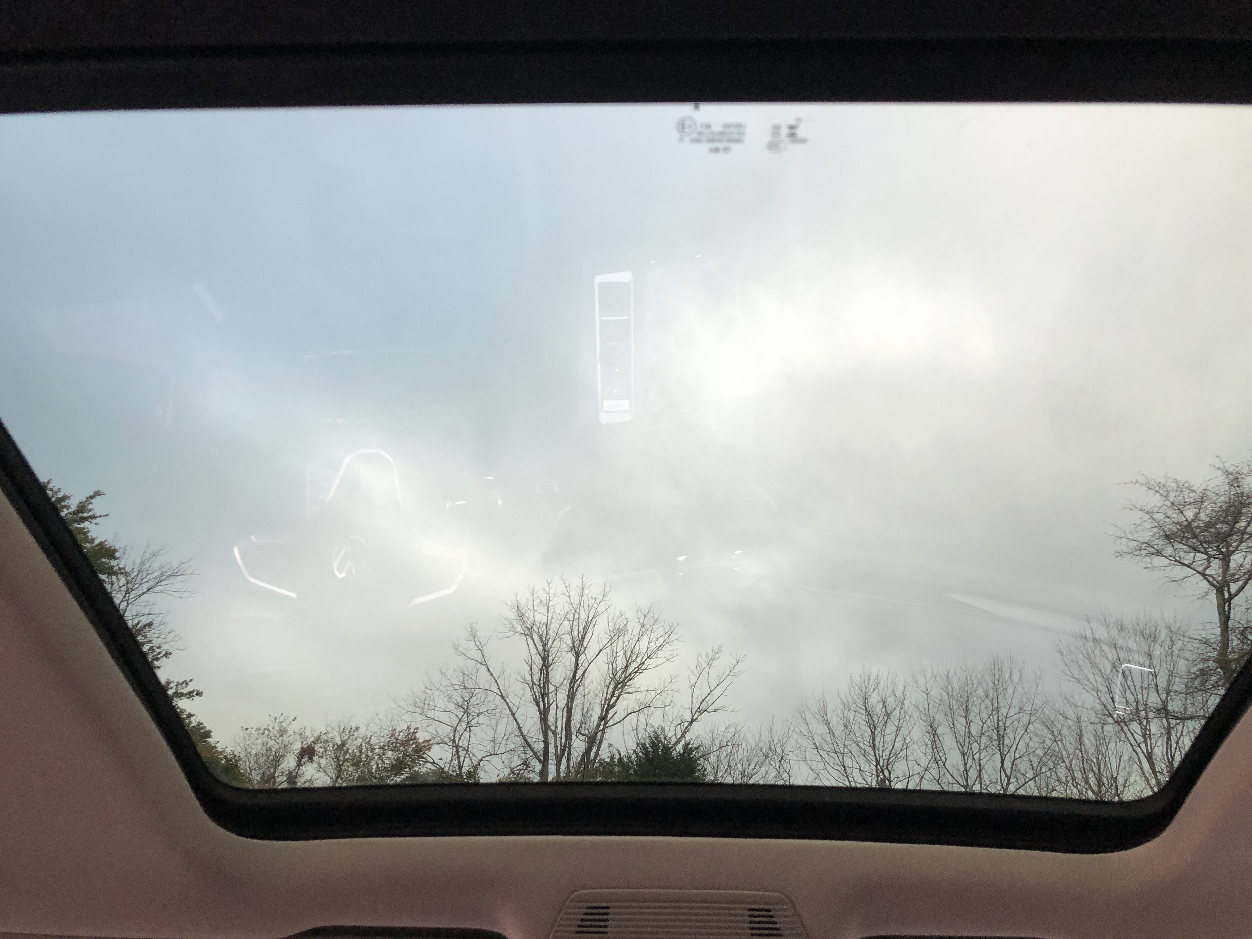 2026 Volkswagen Atlas 2.0T Peak Edition w/captains chairs