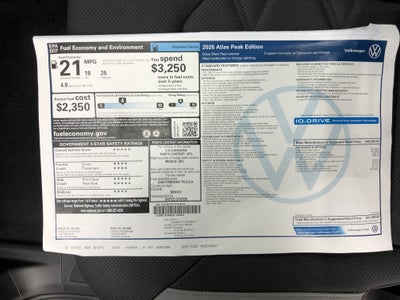 2026 Volkswagen Atlas 2.0T Peak Edition w/captains chairs