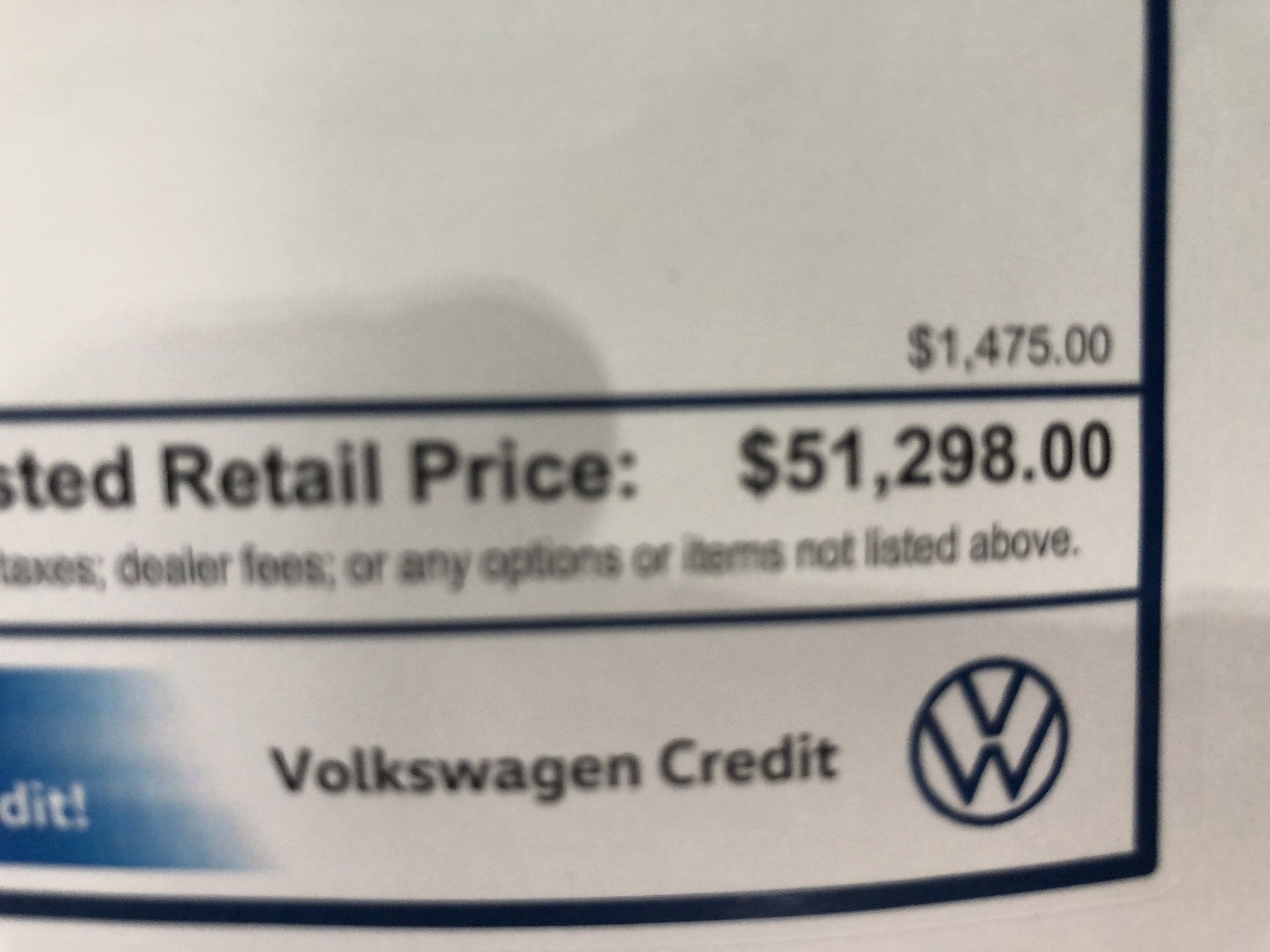 2026 Volkswagen Atlas 2.0T Peak Edition w/captains chairs