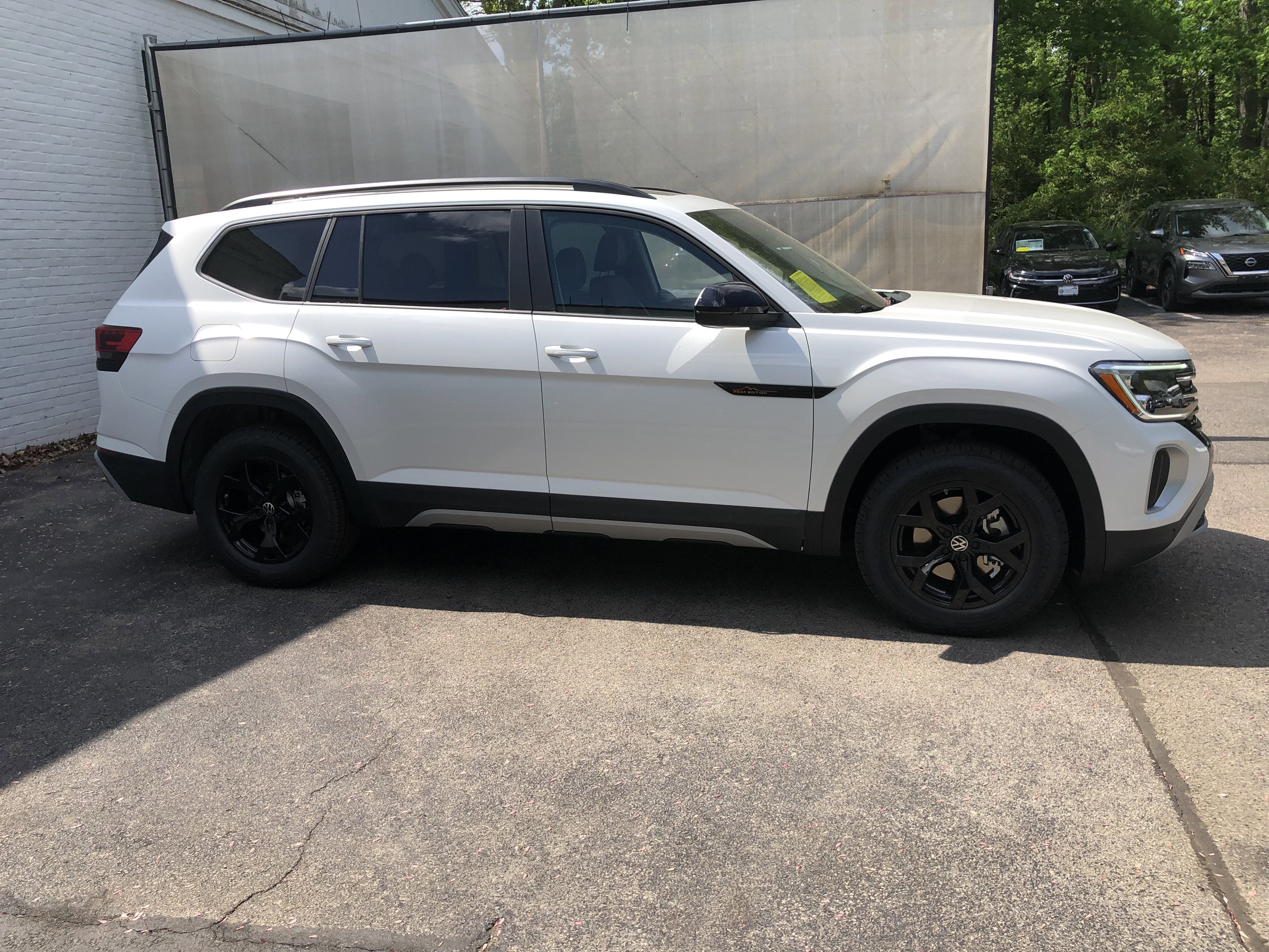 2026 Volkswagen Atlas 2.0T Peak Edition