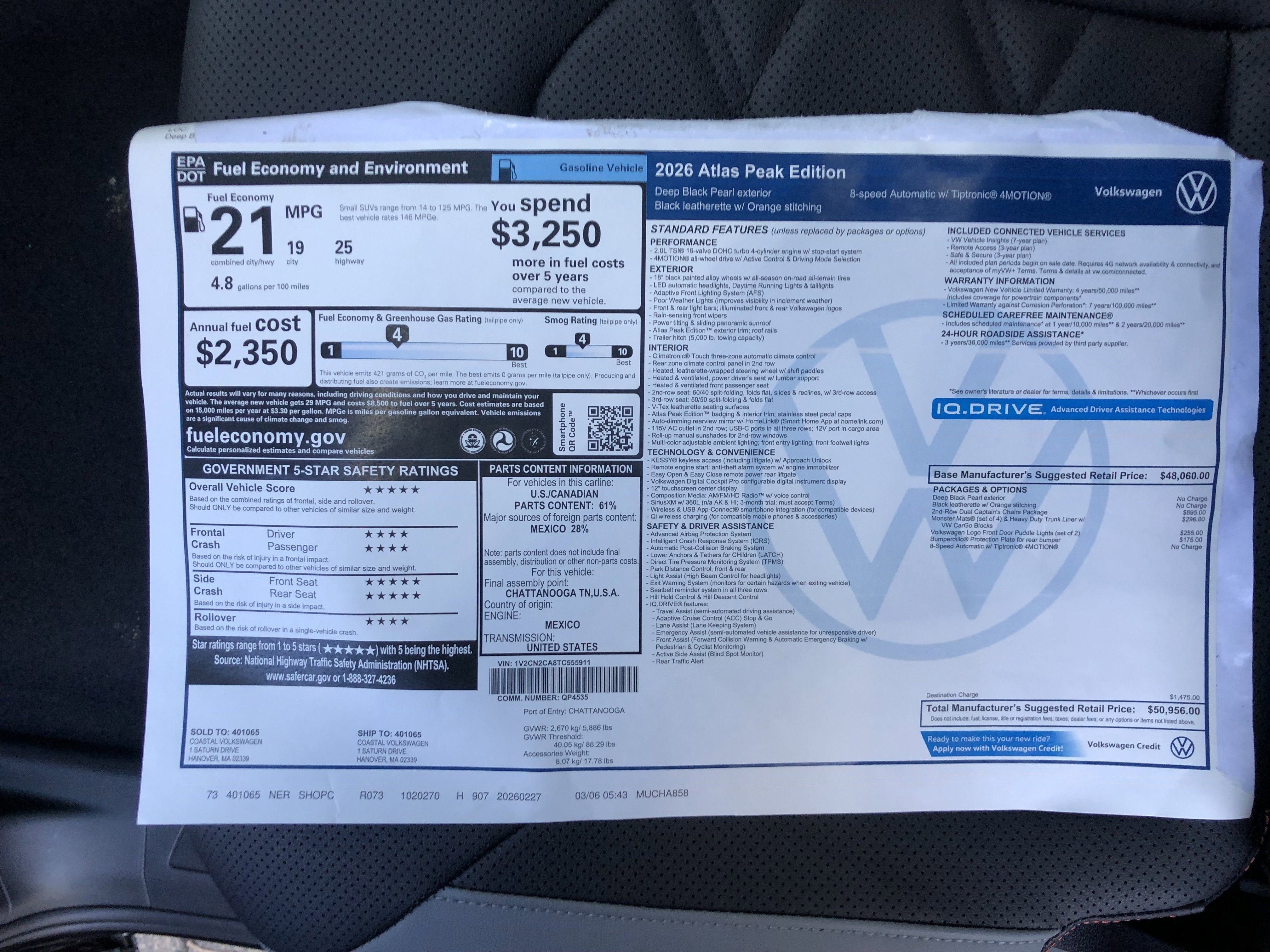 2026 Volkswagen Atlas 2.0T Peak Edition w/captains chairs