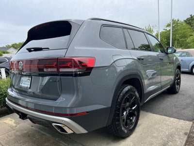2025 Volkswagen Atlas 2.0T Peak Edition
