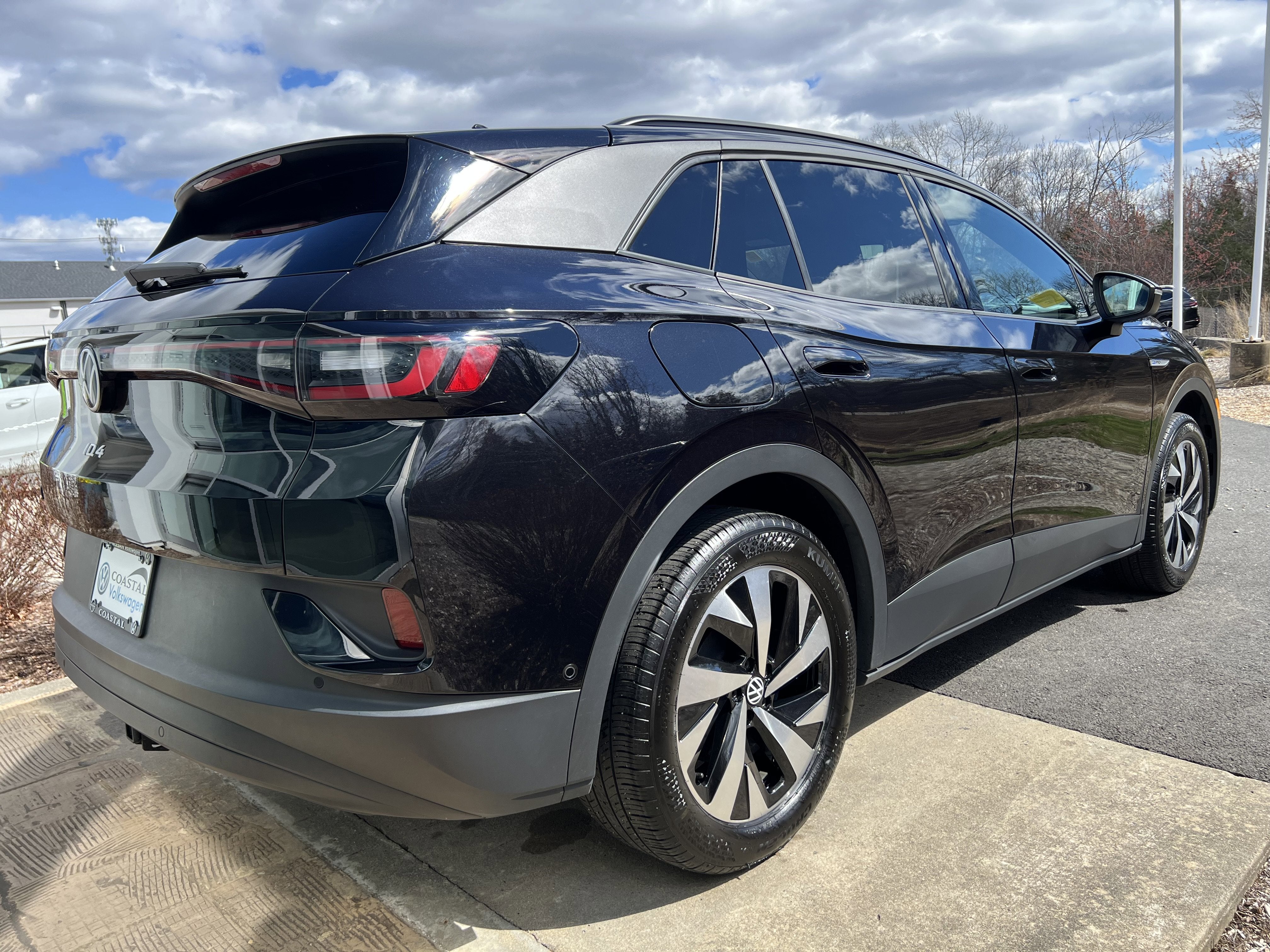 2023 Volkswagen ID.4 Pro