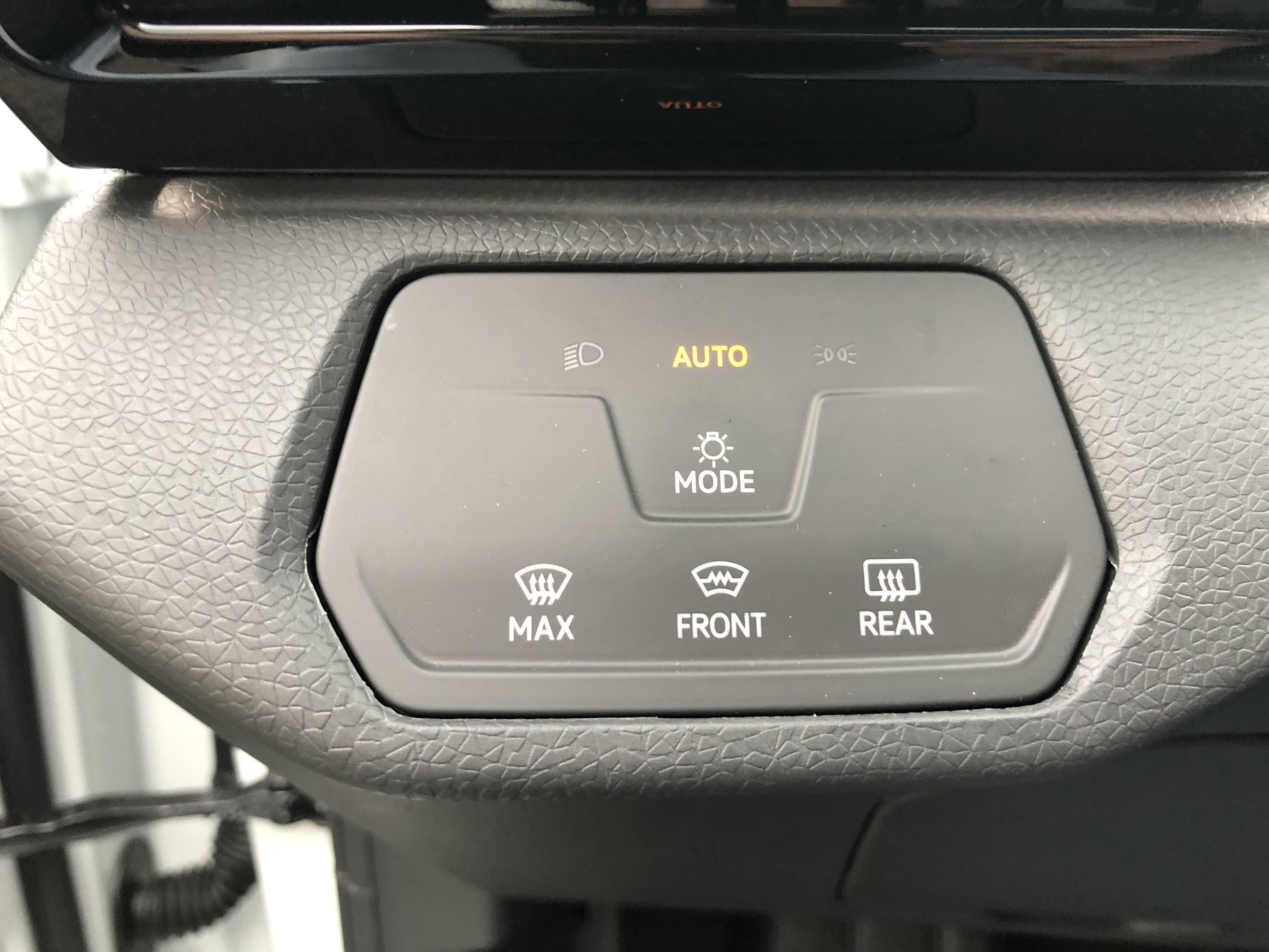 2025 Volkswagen ID.4 Pro