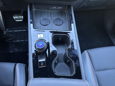 2027 Volkswagen Atlas SEL Premium R-Line w/captains chairs