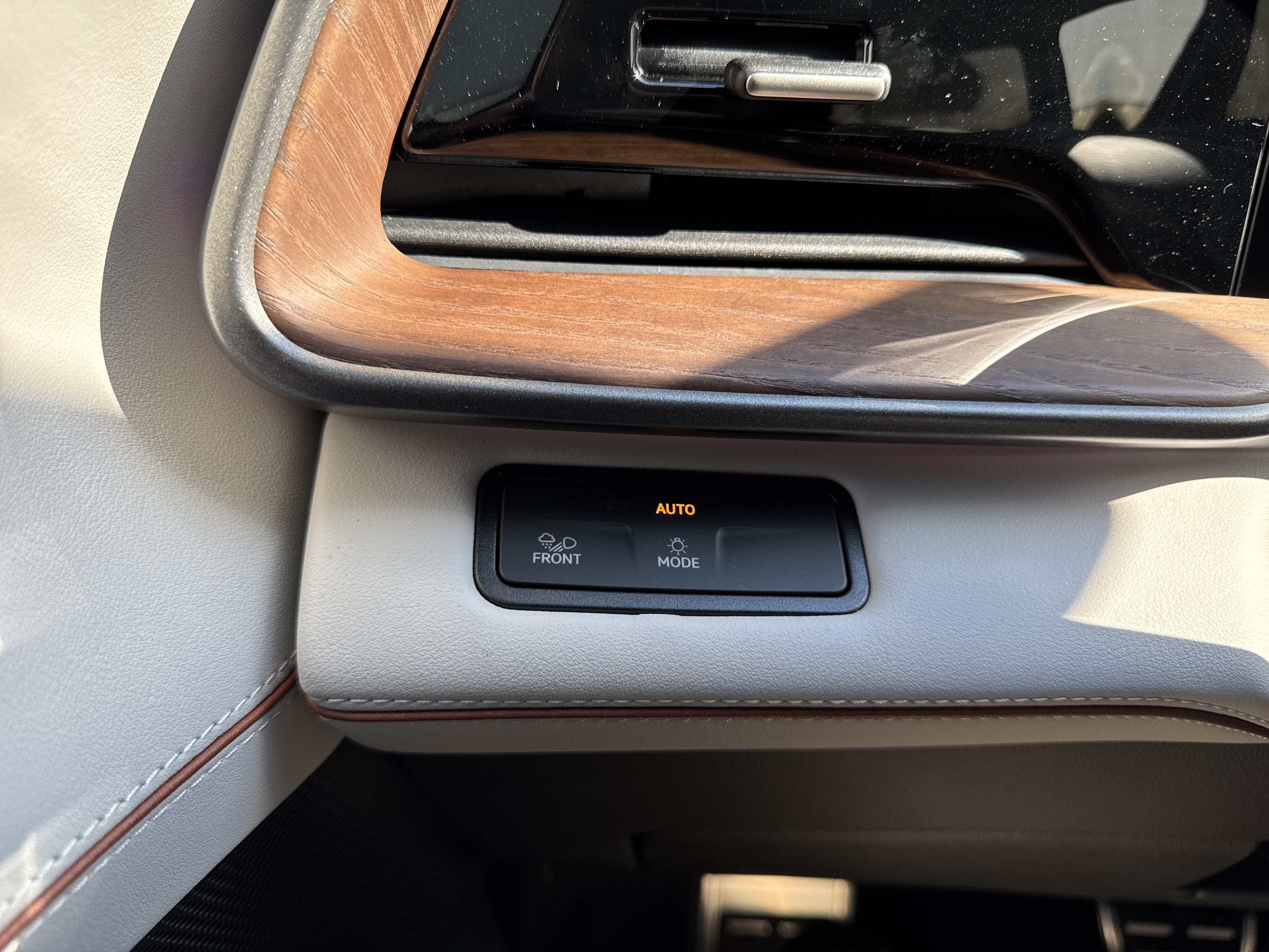2027 Volkswagen Atlas SEL Premium R-Line