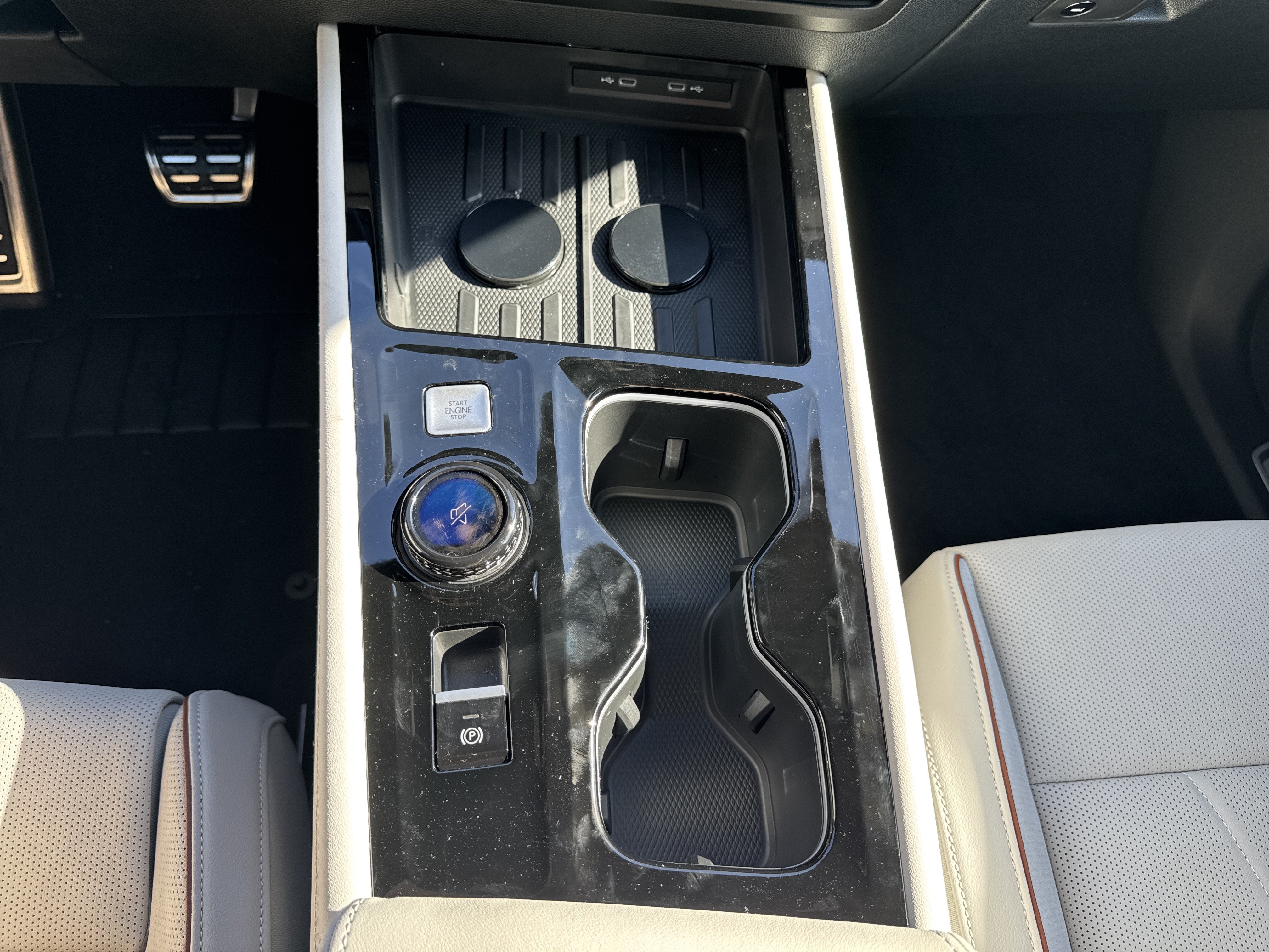 2027 Volkswagen Atlas SEL Premium R-Line