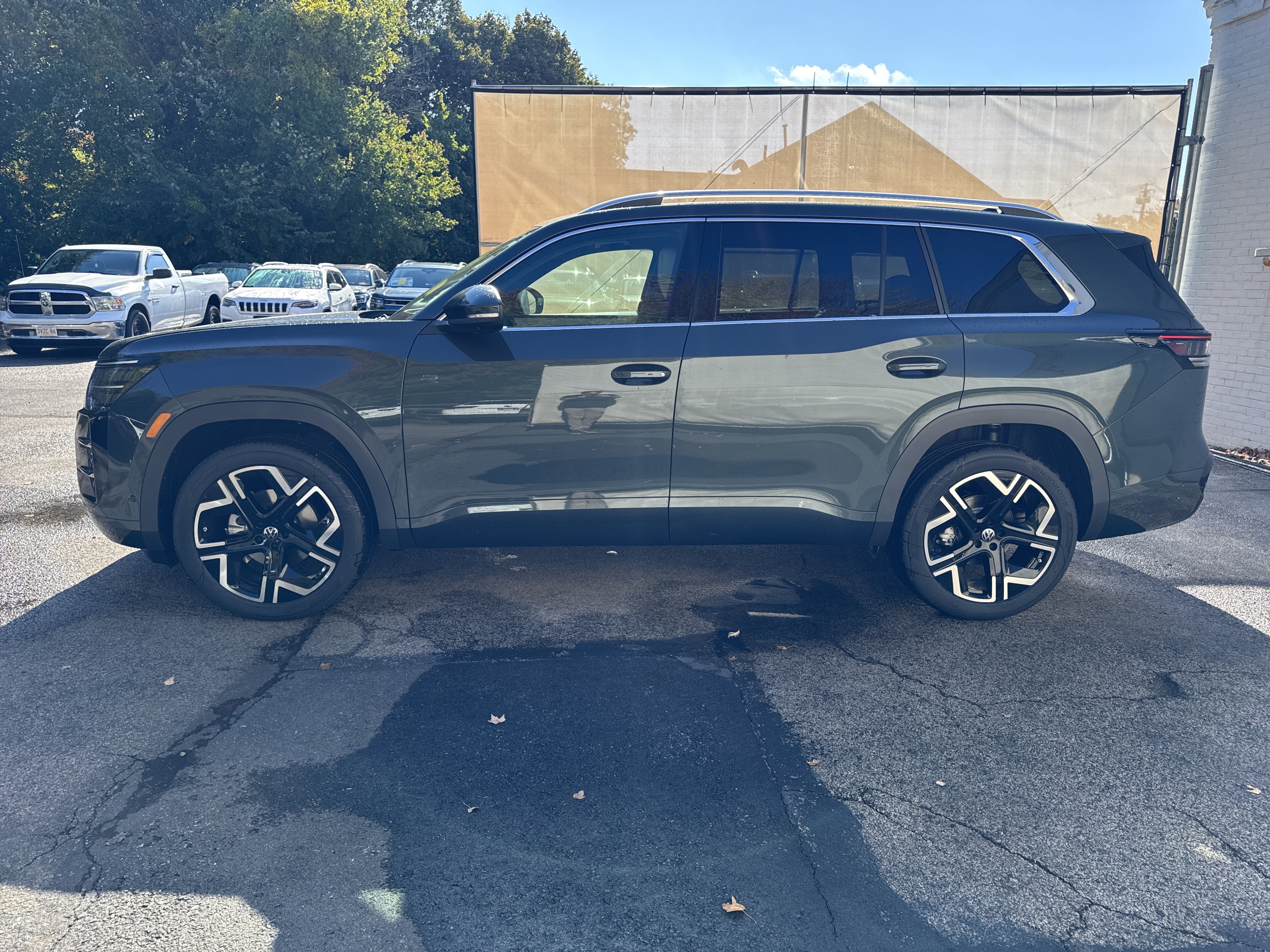2027 Volkswagen Atlas SEL Premium R-Line