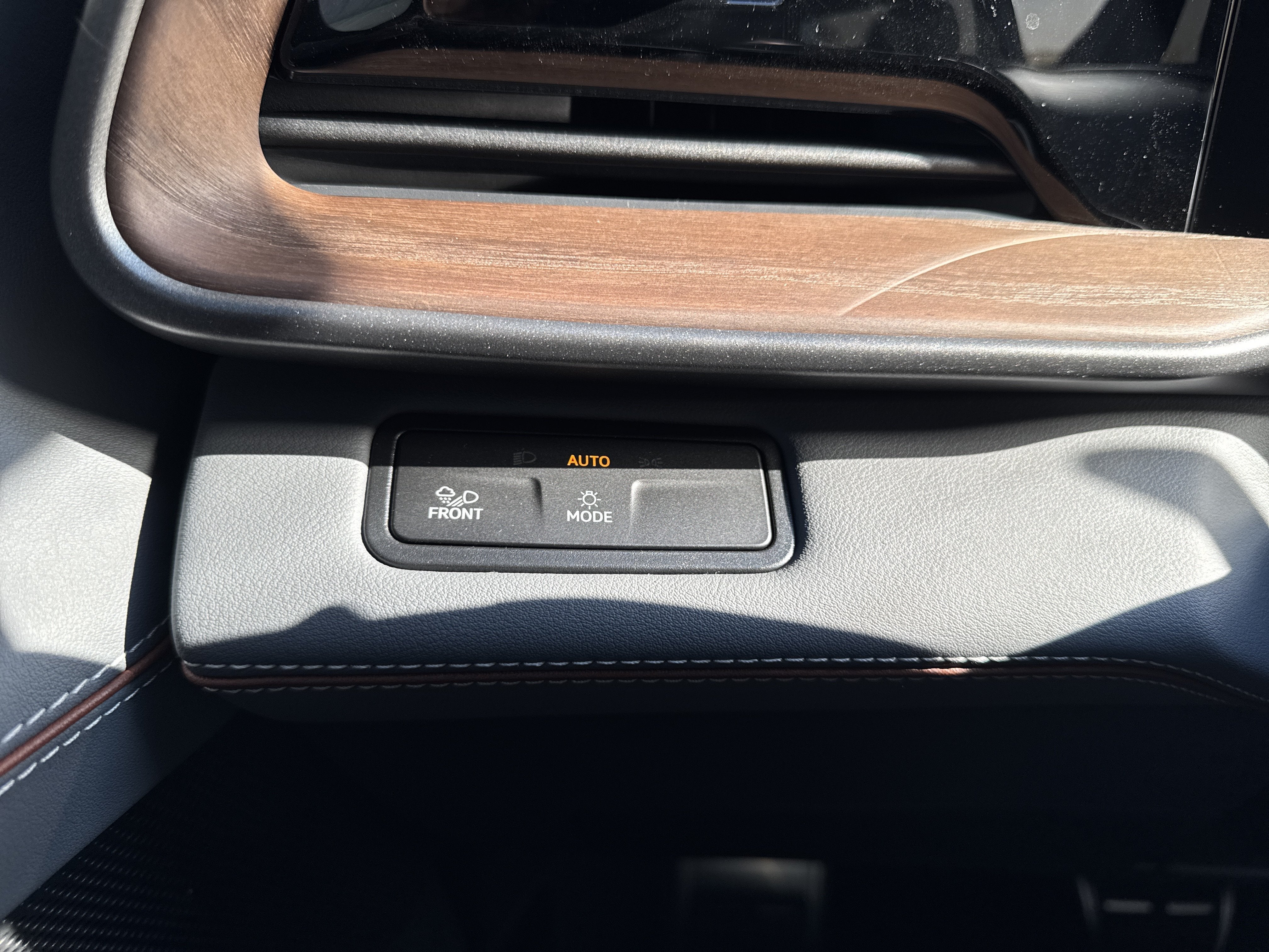 2027 Volkswagen Atlas SEL Premium R-Line