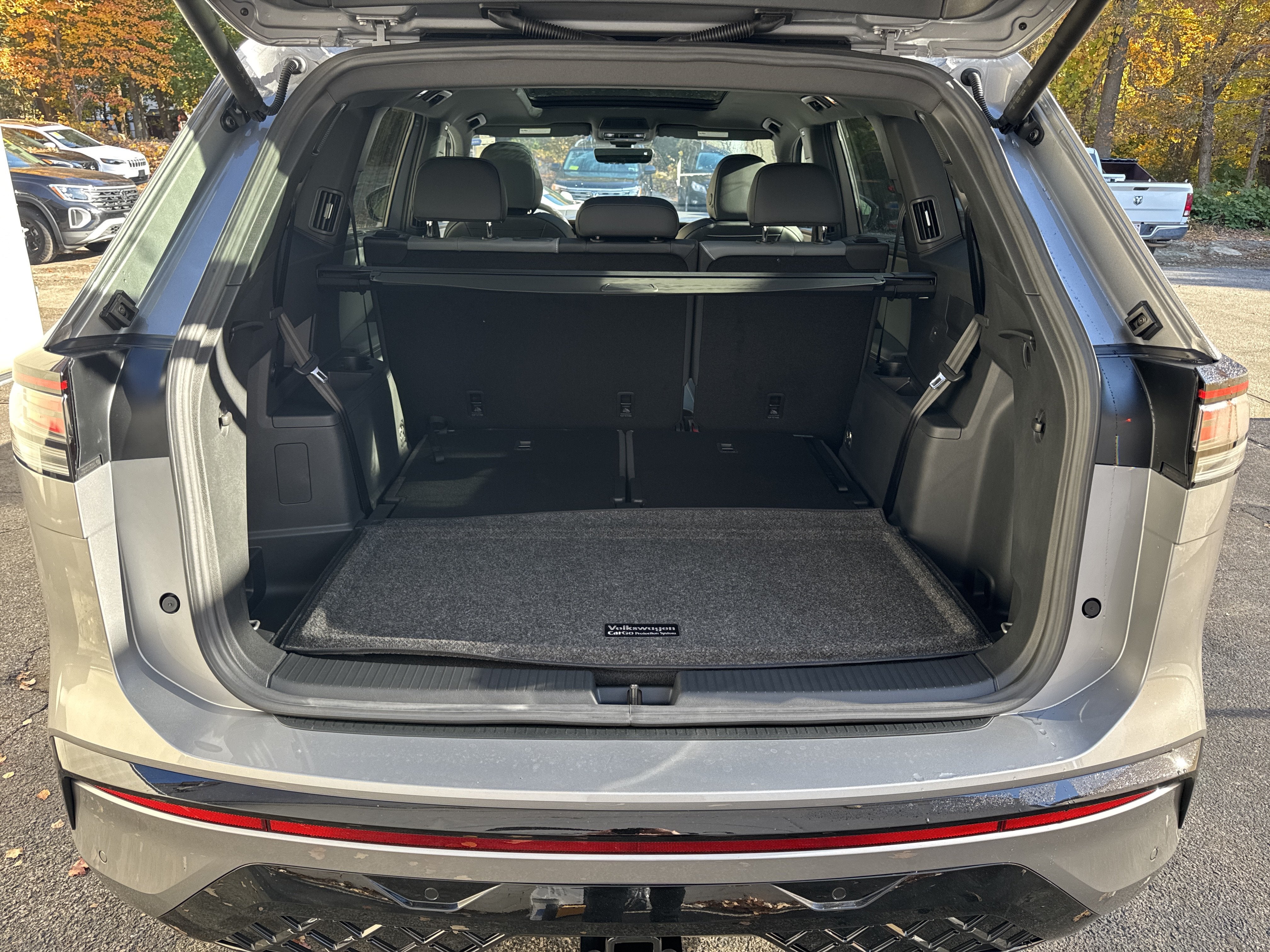 2027 Volkswagen Atlas SEL Premium R-Line