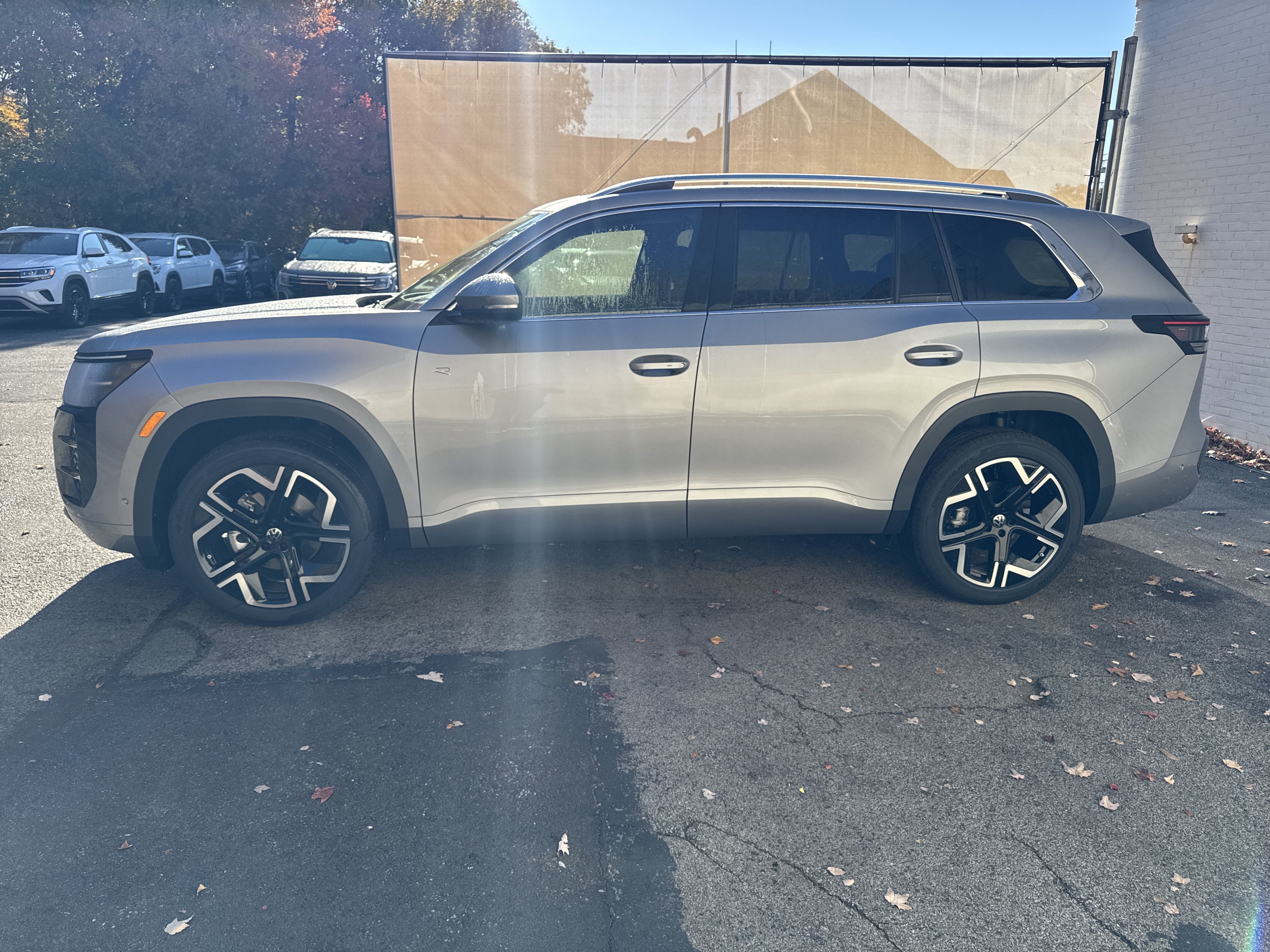 2027 Volkswagen Atlas SEL Premium R-Line