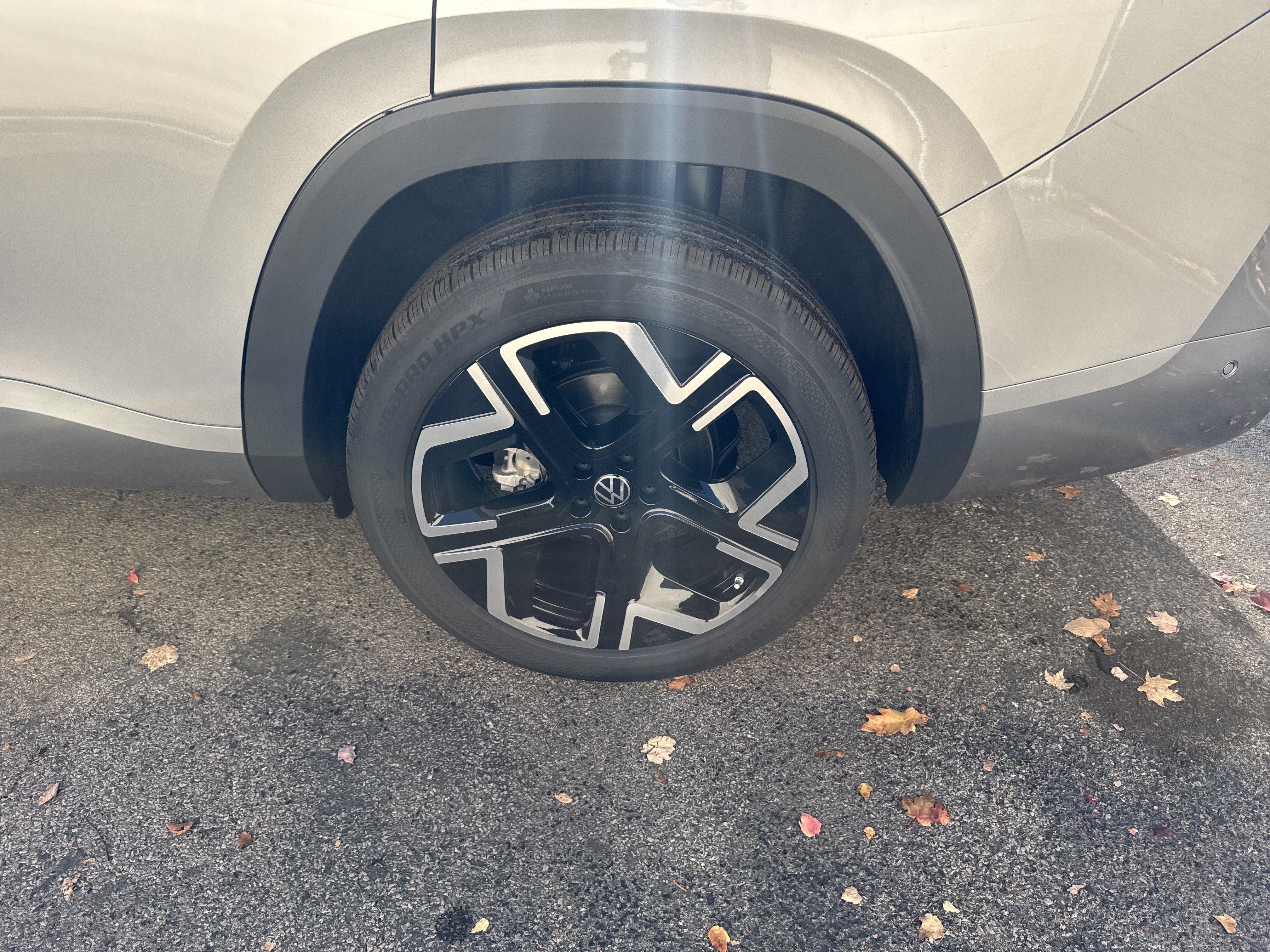 2027 Volkswagen Atlas SEL Premium R-Line