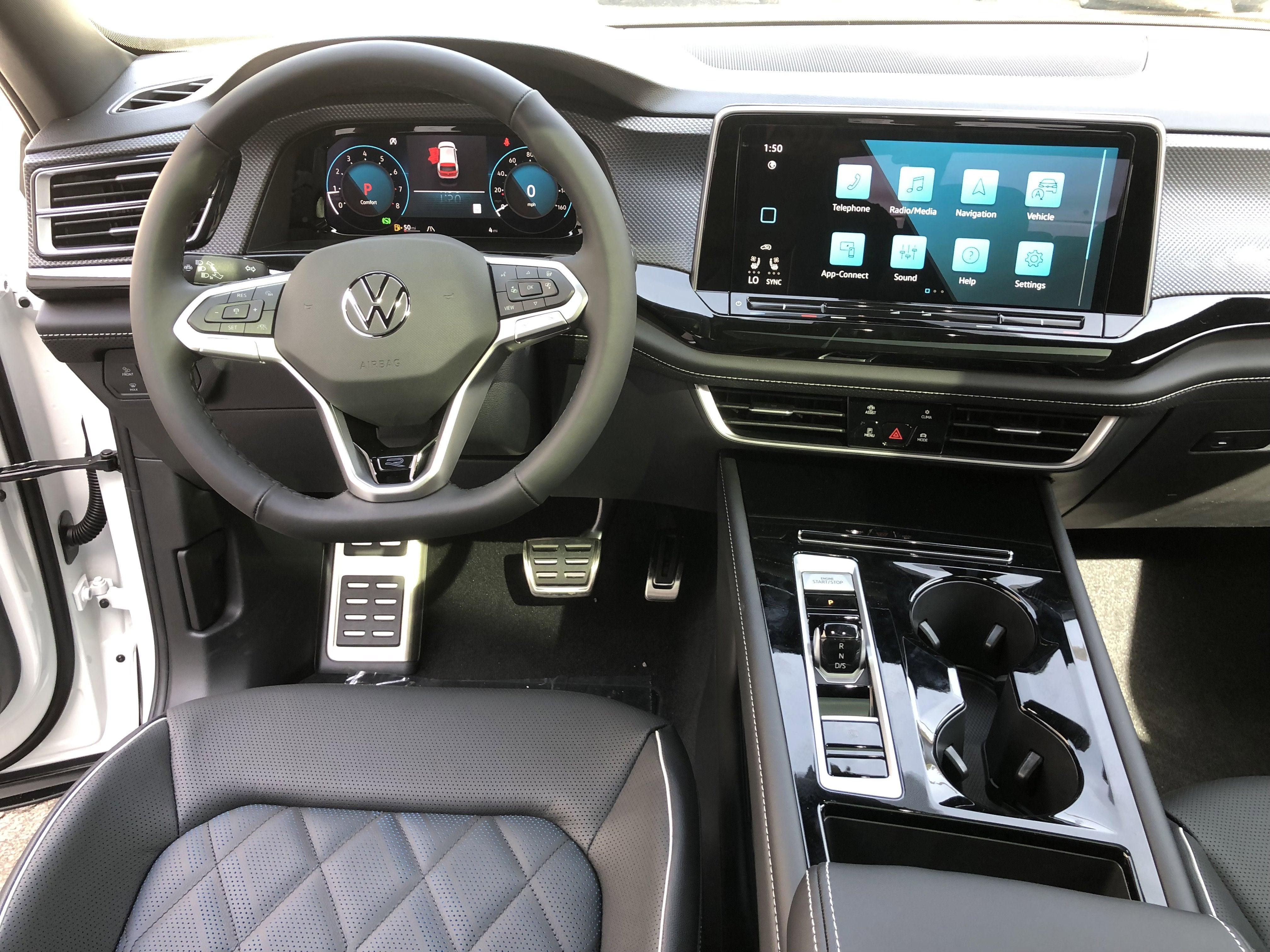 2026 Volkswagen Atlas Cross Sport 2.0T SEL Premium R-Line