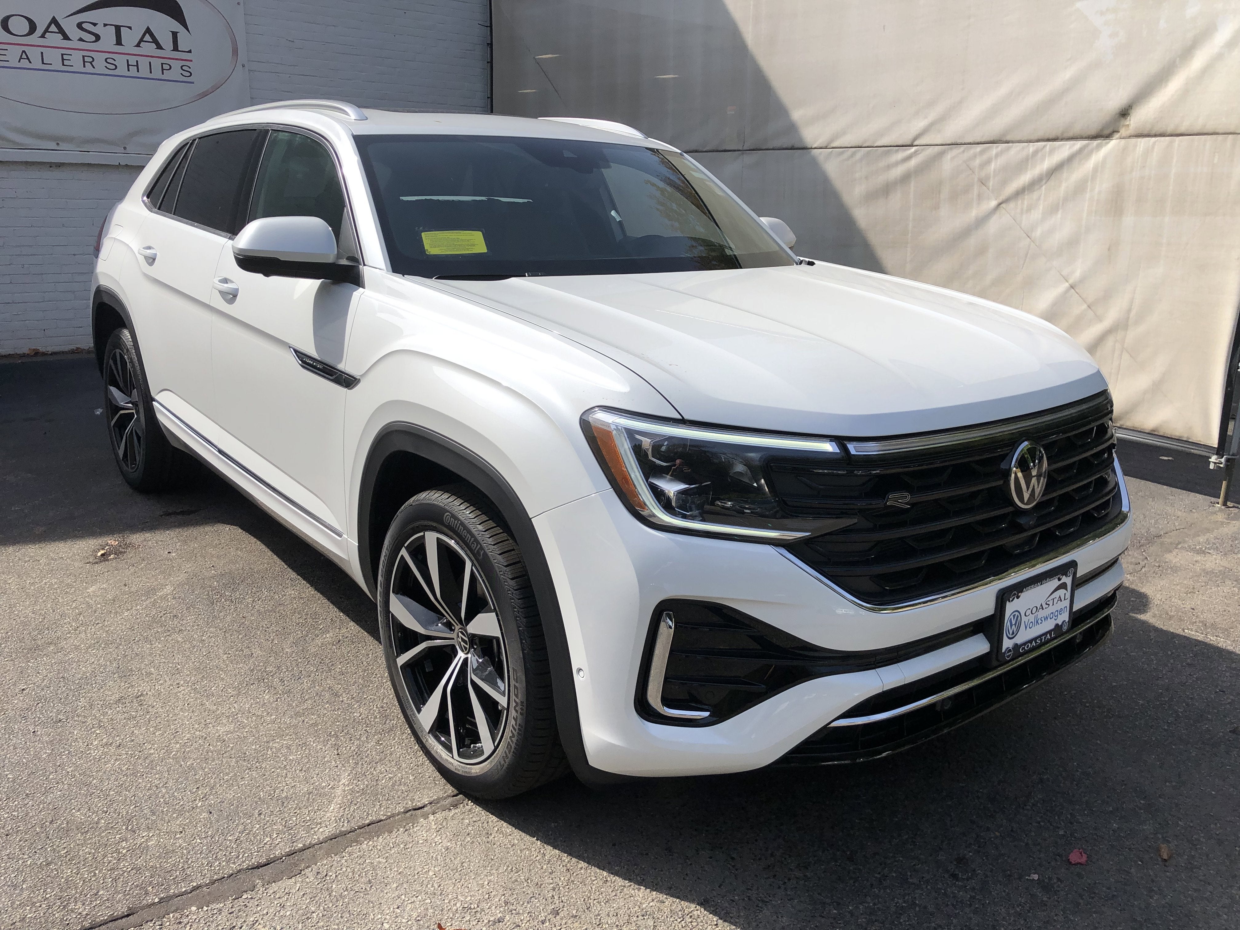 2026 Volkswagen Atlas Cross Sport 2.0T SEL Premium R-Line