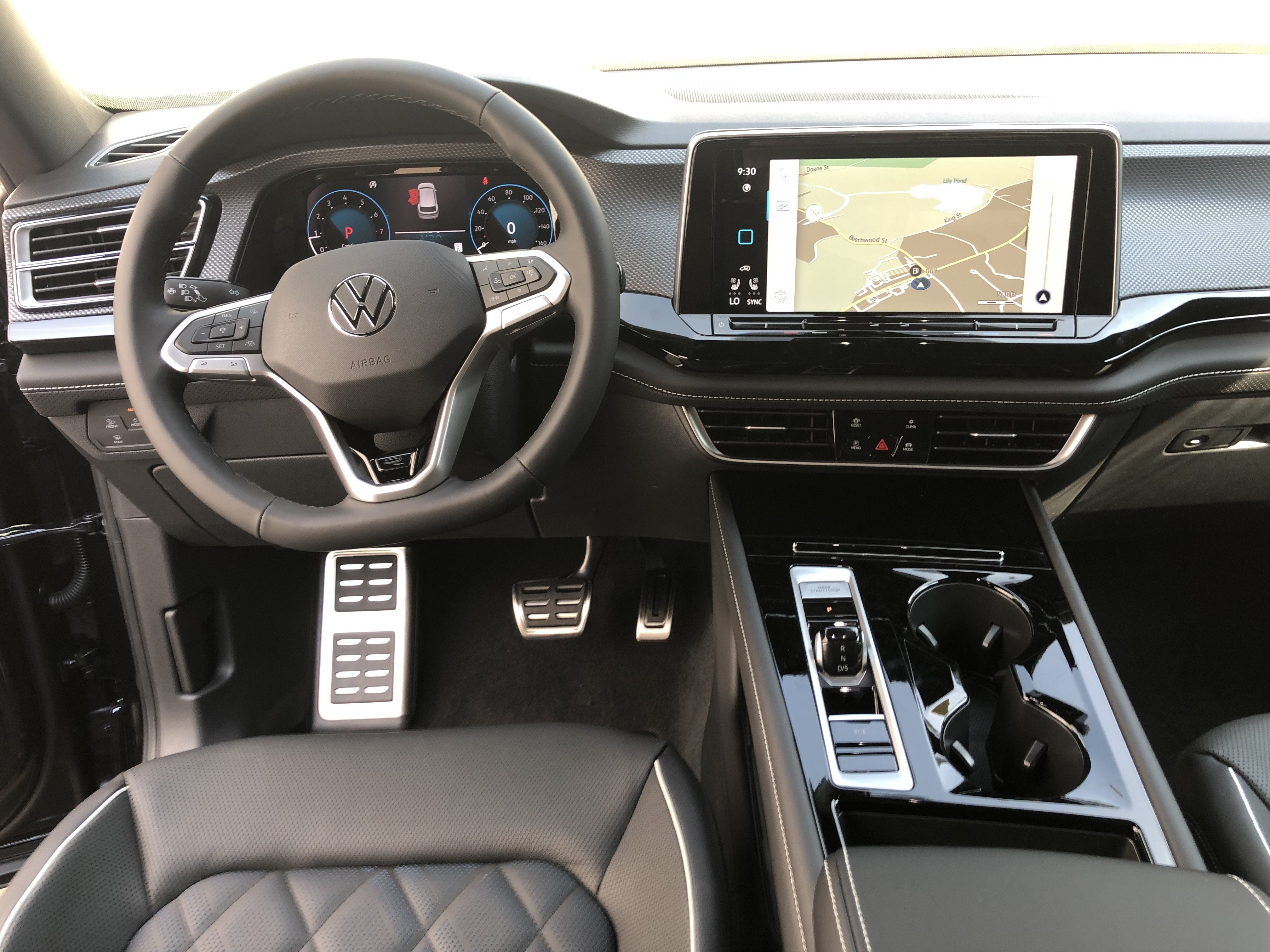 2026 Volkswagen Atlas Cross Sport 2.0T SEL Premium R-Line