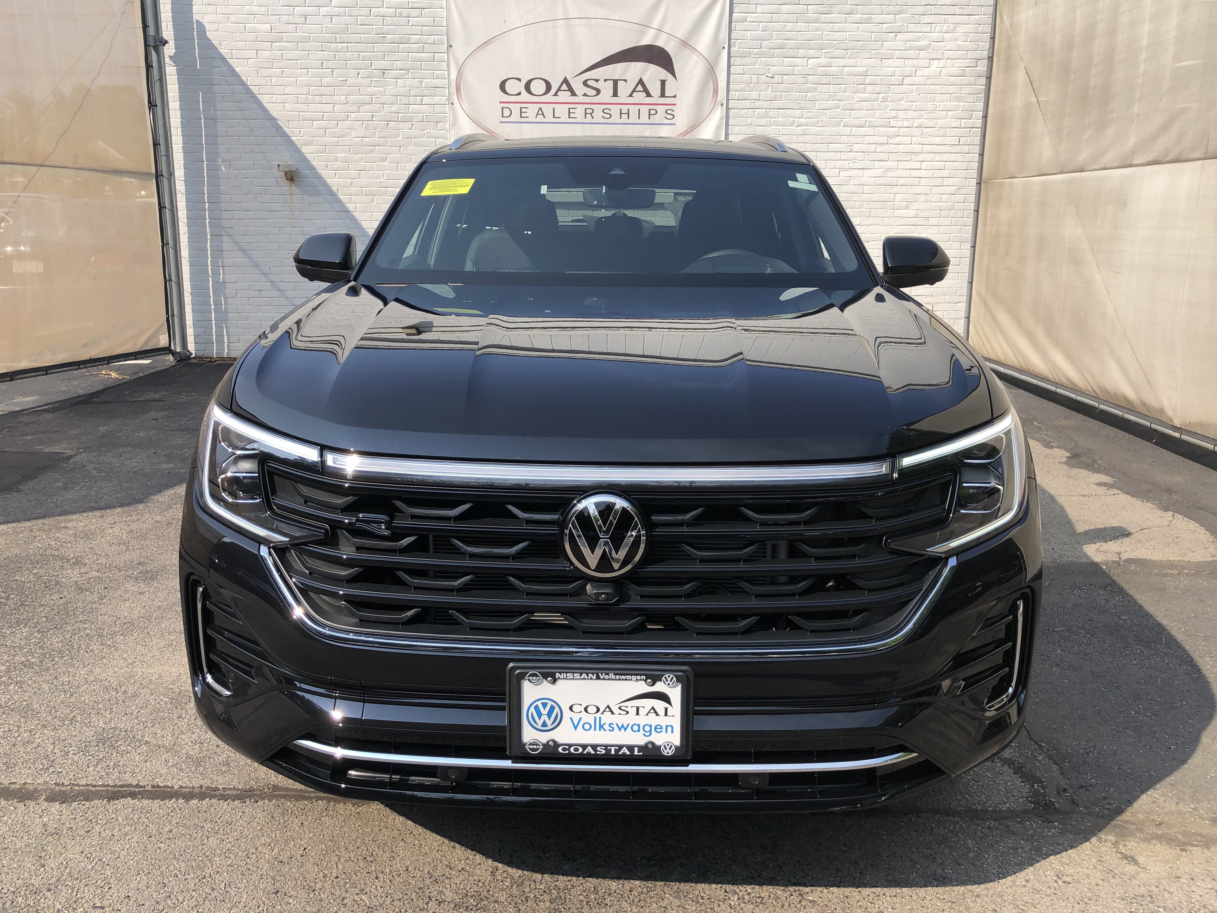 2026 Volkswagen Atlas Cross Sport 2.0T SEL Premium R-Line