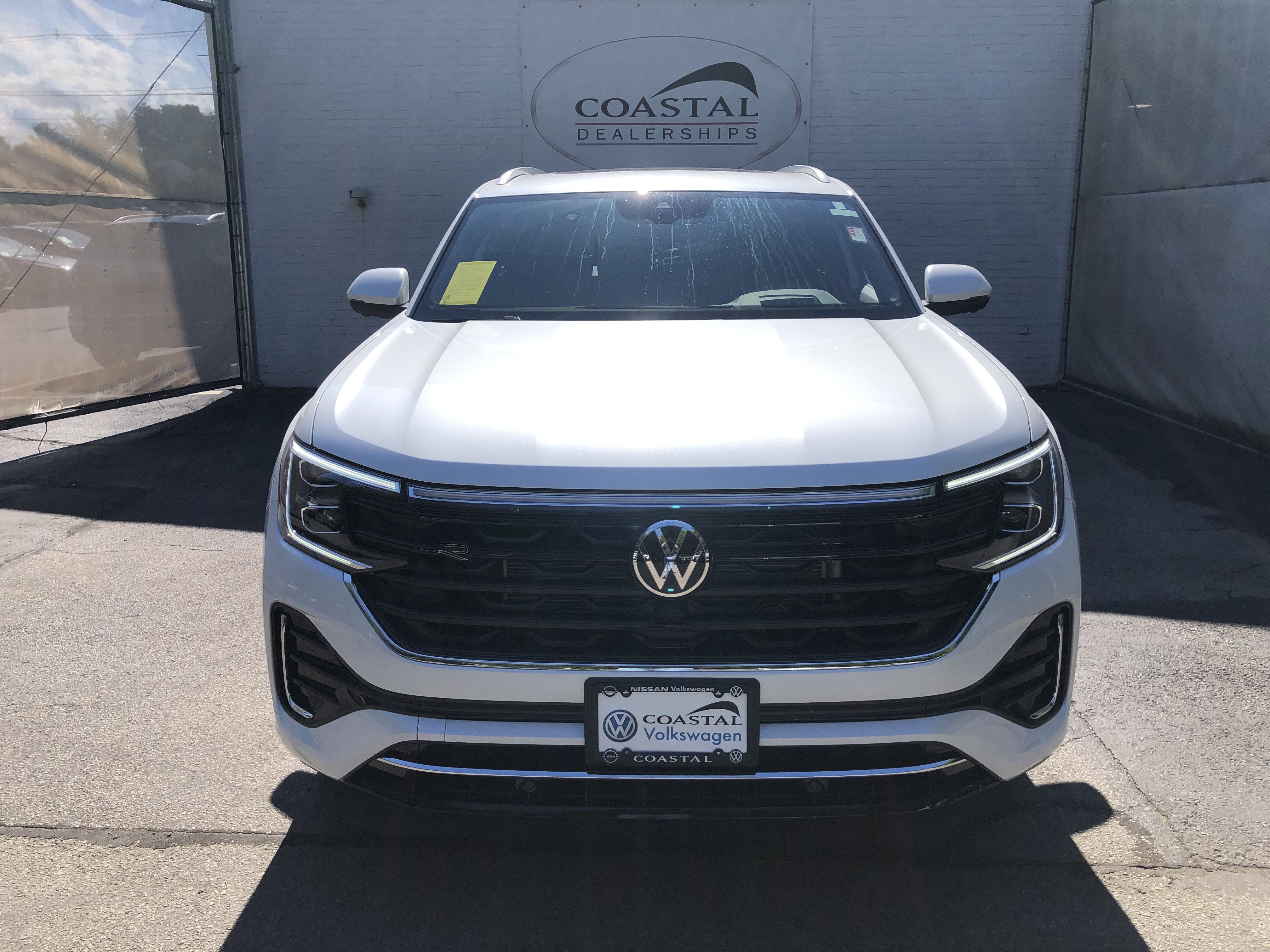 2026 Volkswagen Atlas Cross Sport 2.0T SEL Premium R-Line