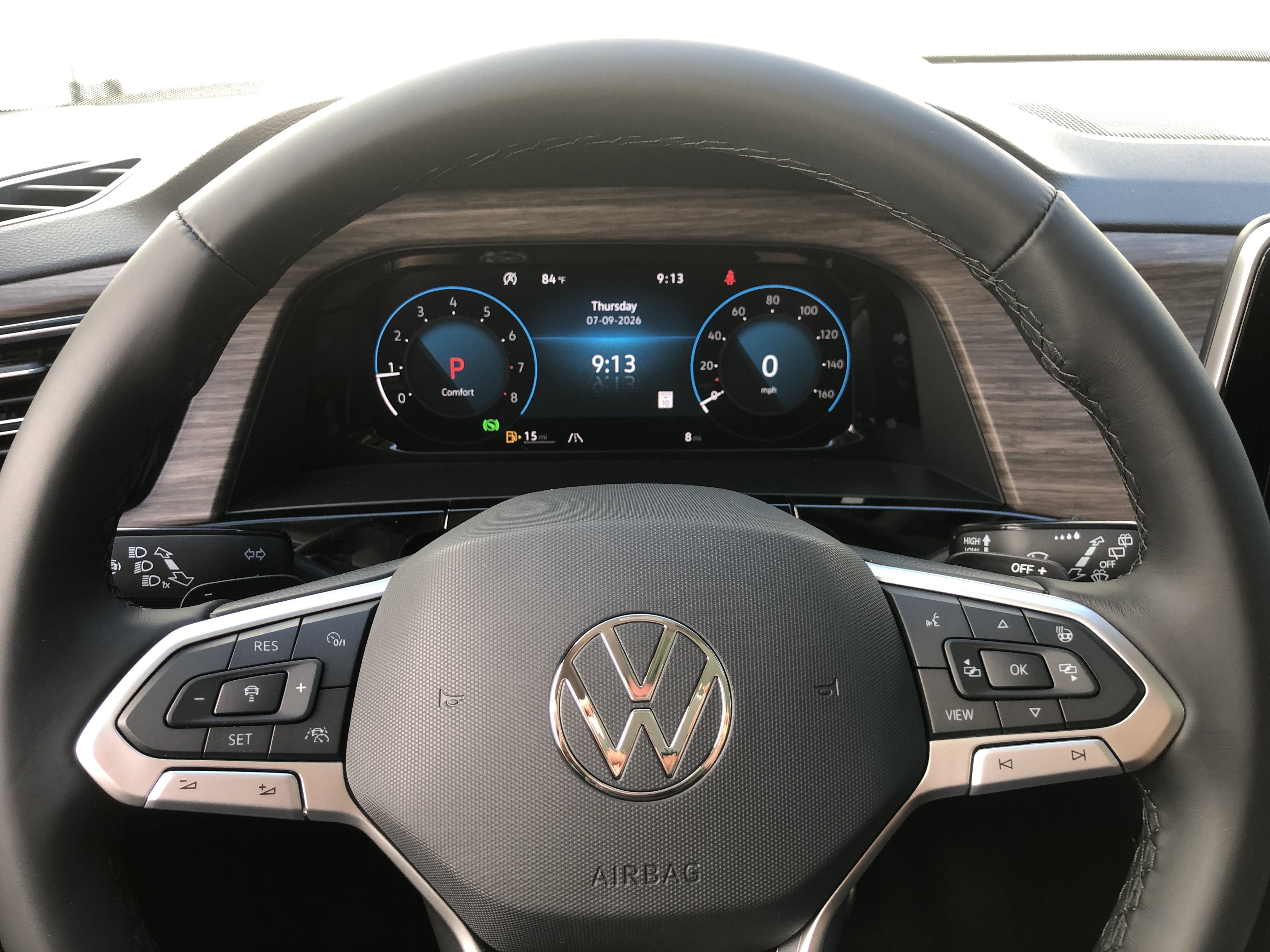 2026 Volkswagen Atlas 2.0T SEL Premium R-Line