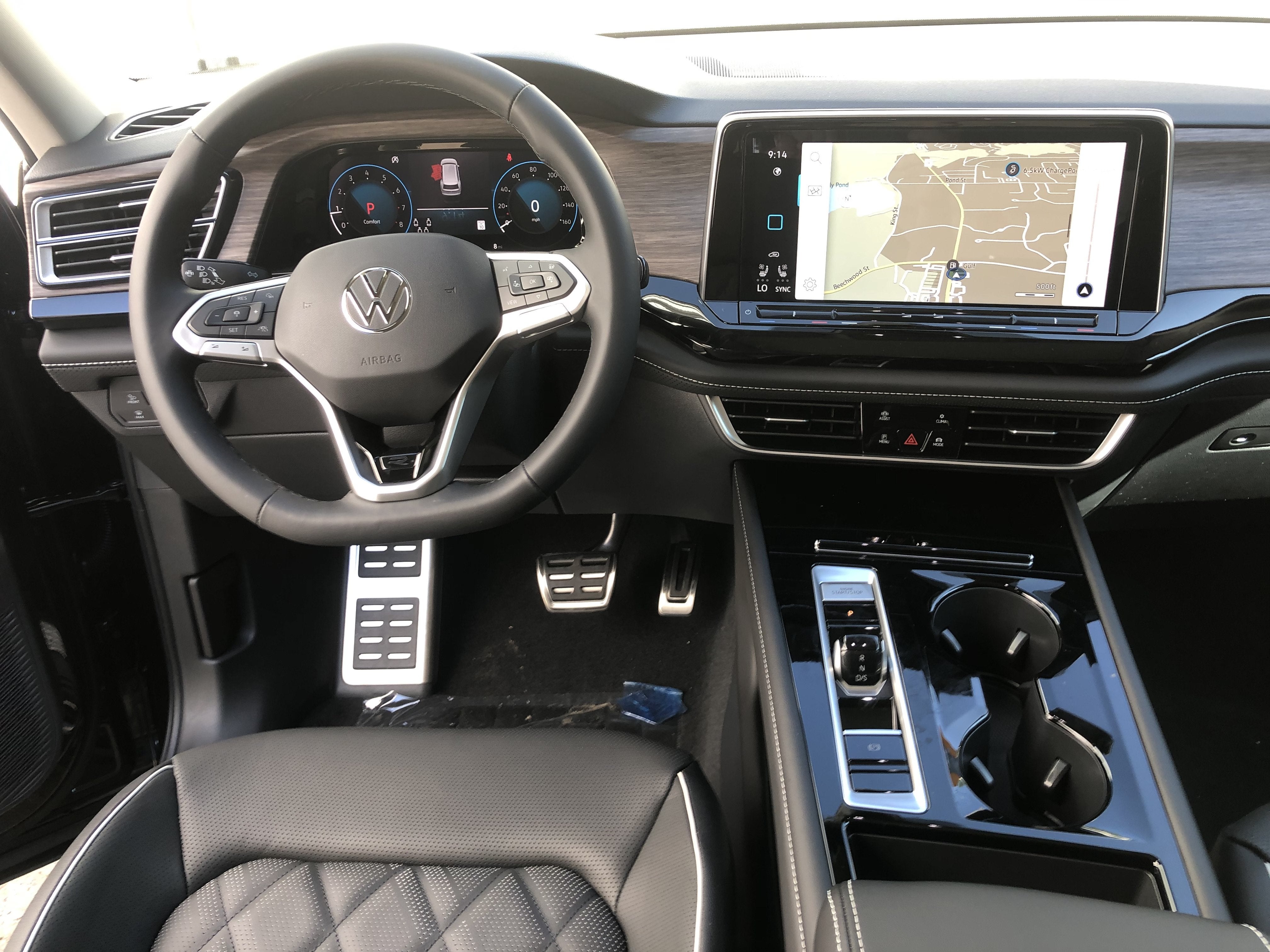 2026 Volkswagen Atlas 2.0T SEL Premium R-Line