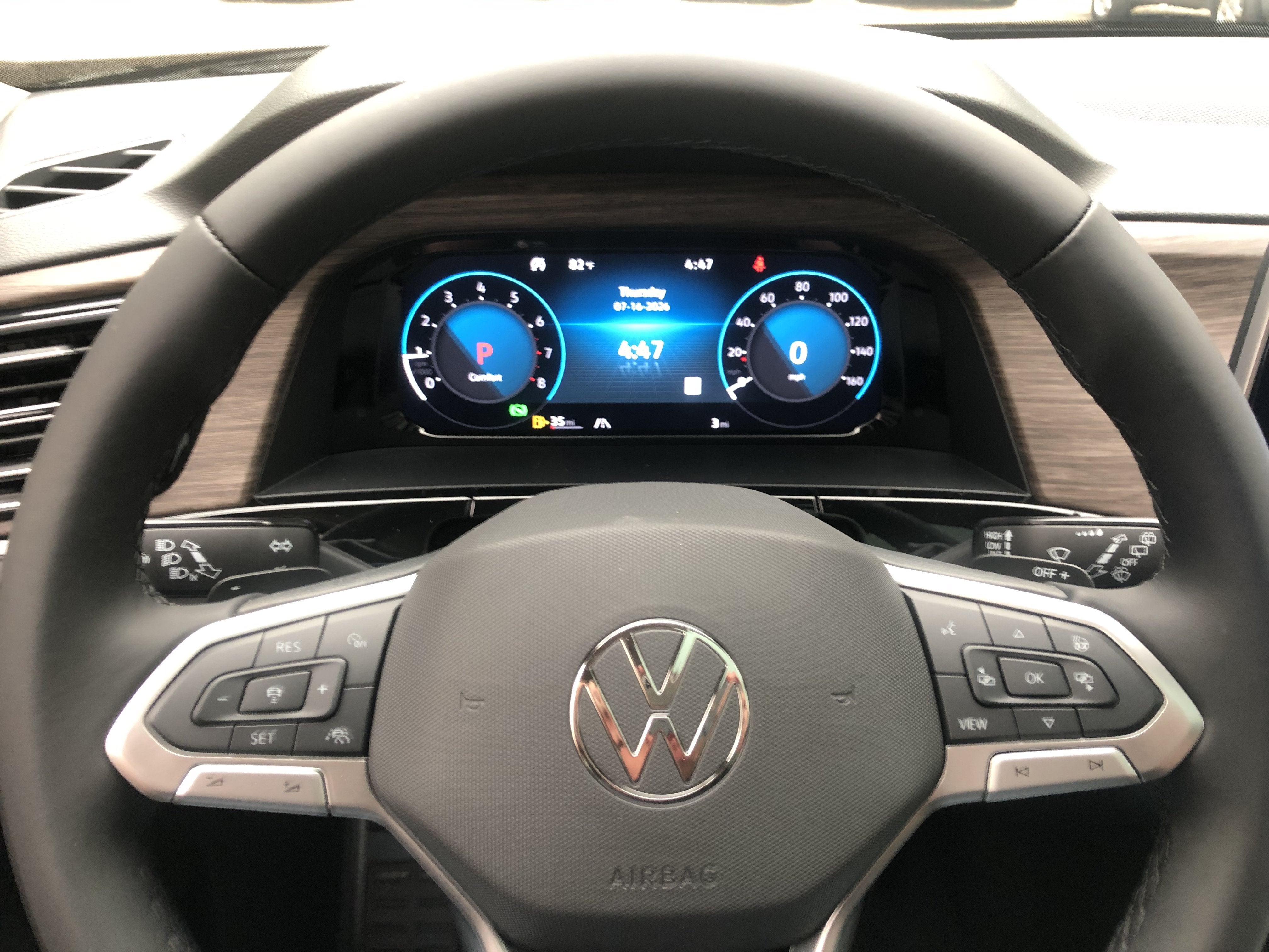 2026 Volkswagen Atlas 2.0T SEL Premium R-Line