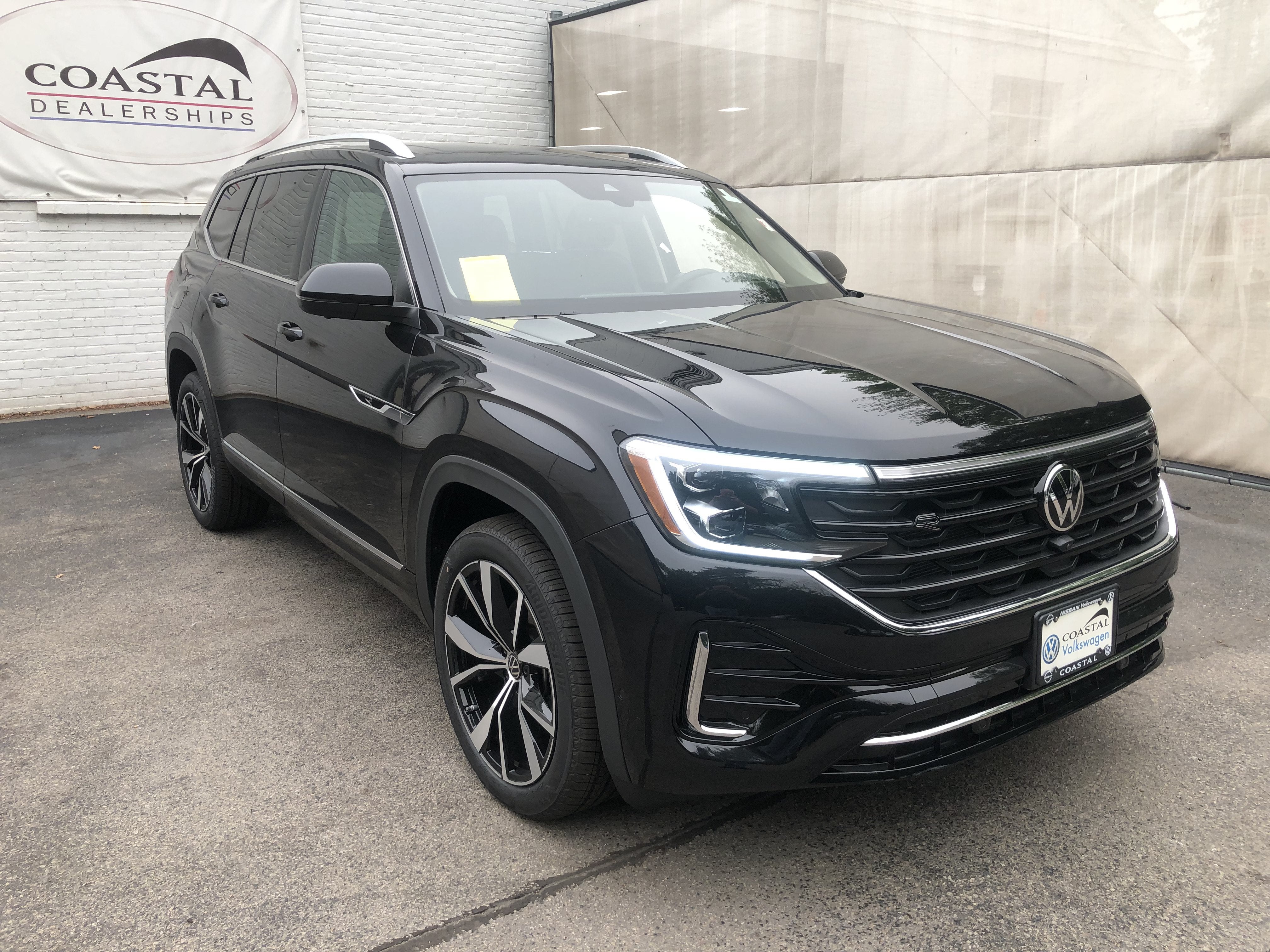 2026 Volkswagen Atlas 2.0T SEL Premium R-Line