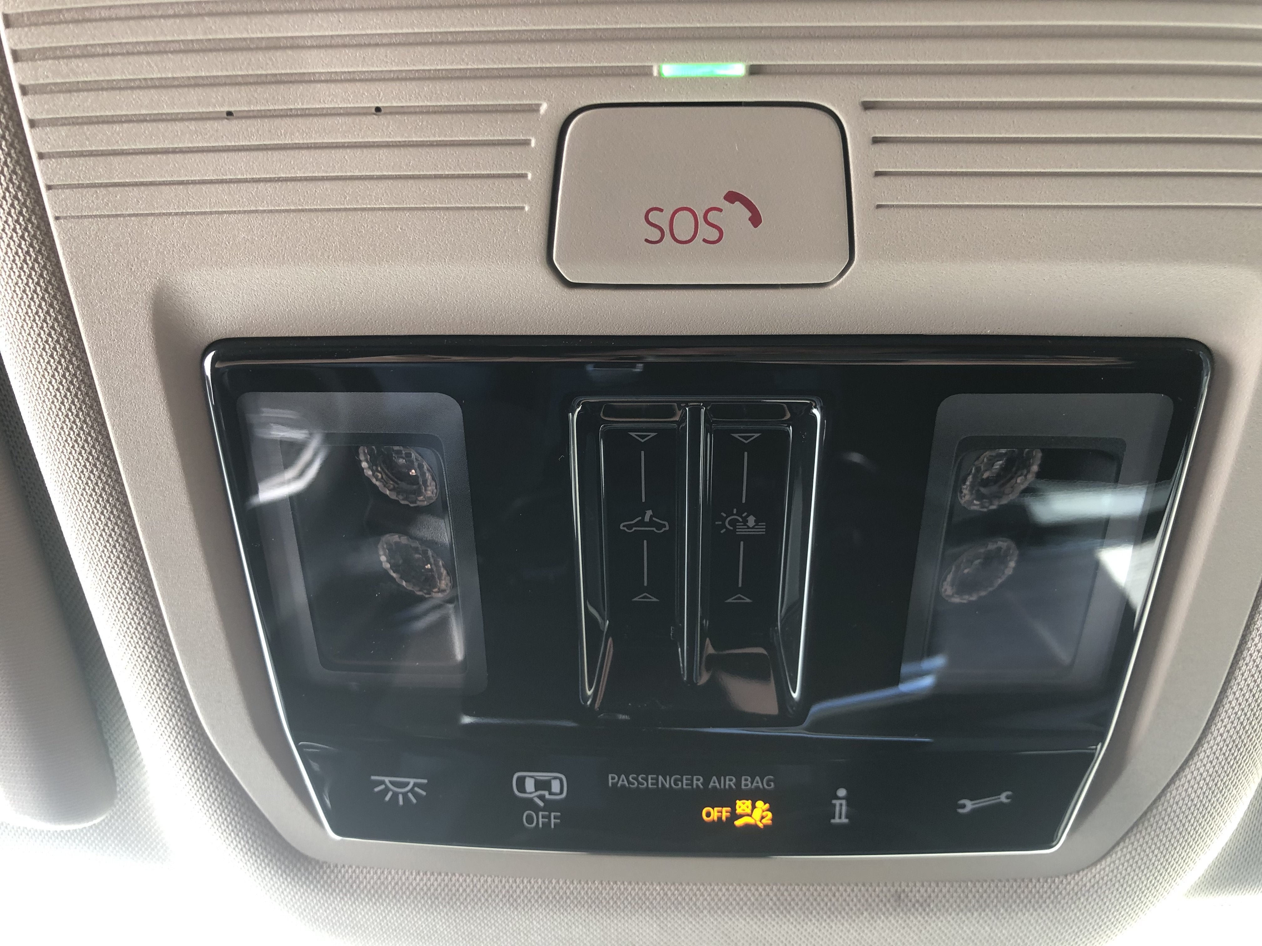 2026 Volkswagen Atlas 2.0T SEL Premium R-Line w/captains chairs