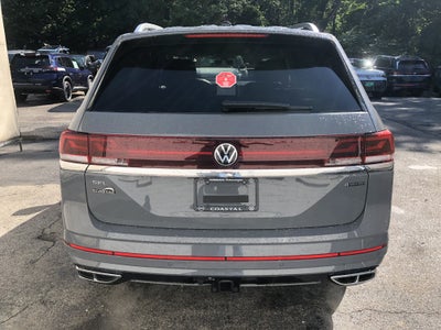 2026 Volkswagen Atlas 2.0T SEL Premium R-Line w/captains chairs